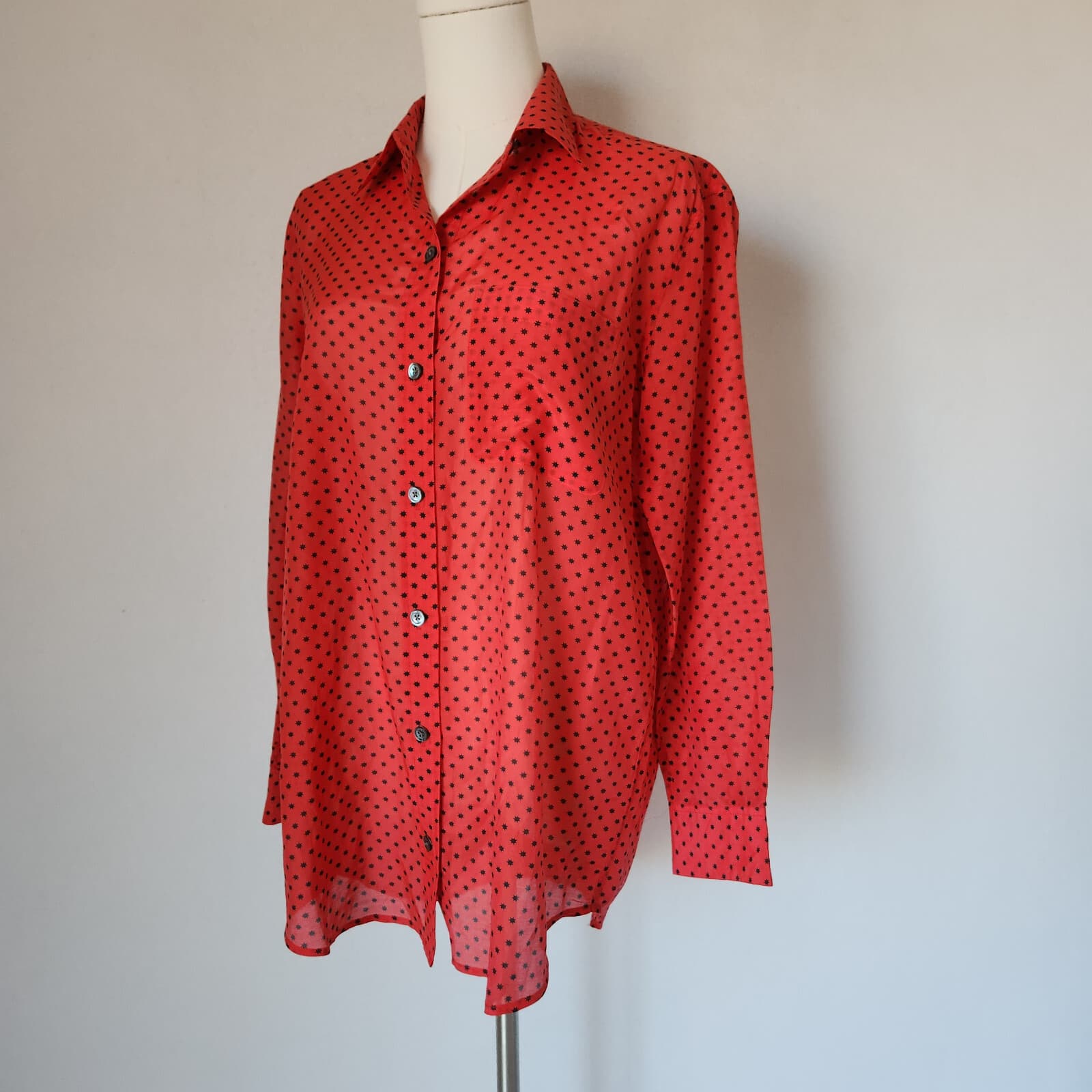 Equipment Daddy Star Silk Sheer Tunic Shirt Button-Up Long Sleeve Red Black Sz.S