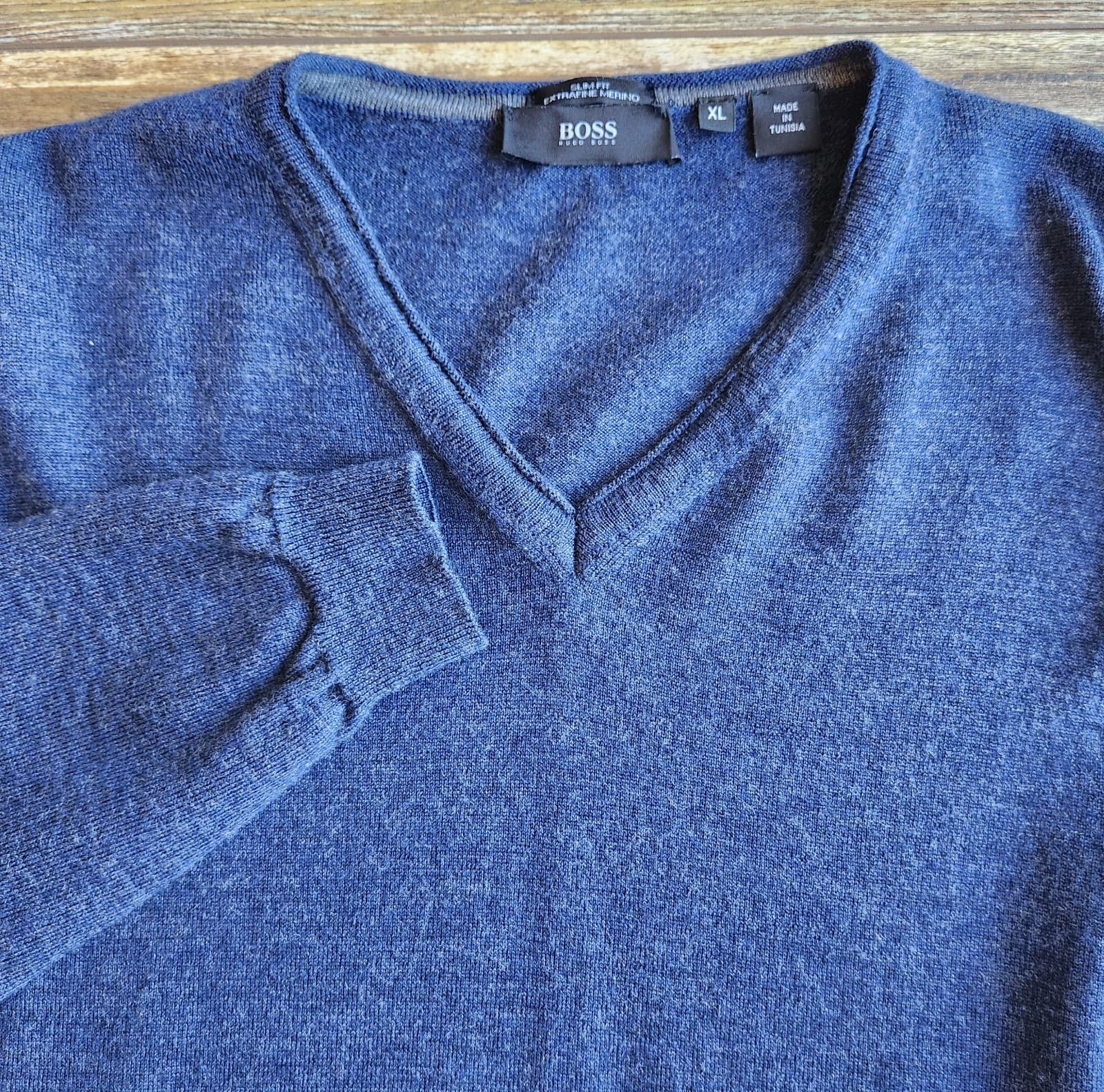 Hugo Boss Extra Fine Merino Wool Slim Fit V-Neck Sweater Pullover Blue Men's XL - Thumbnail 2