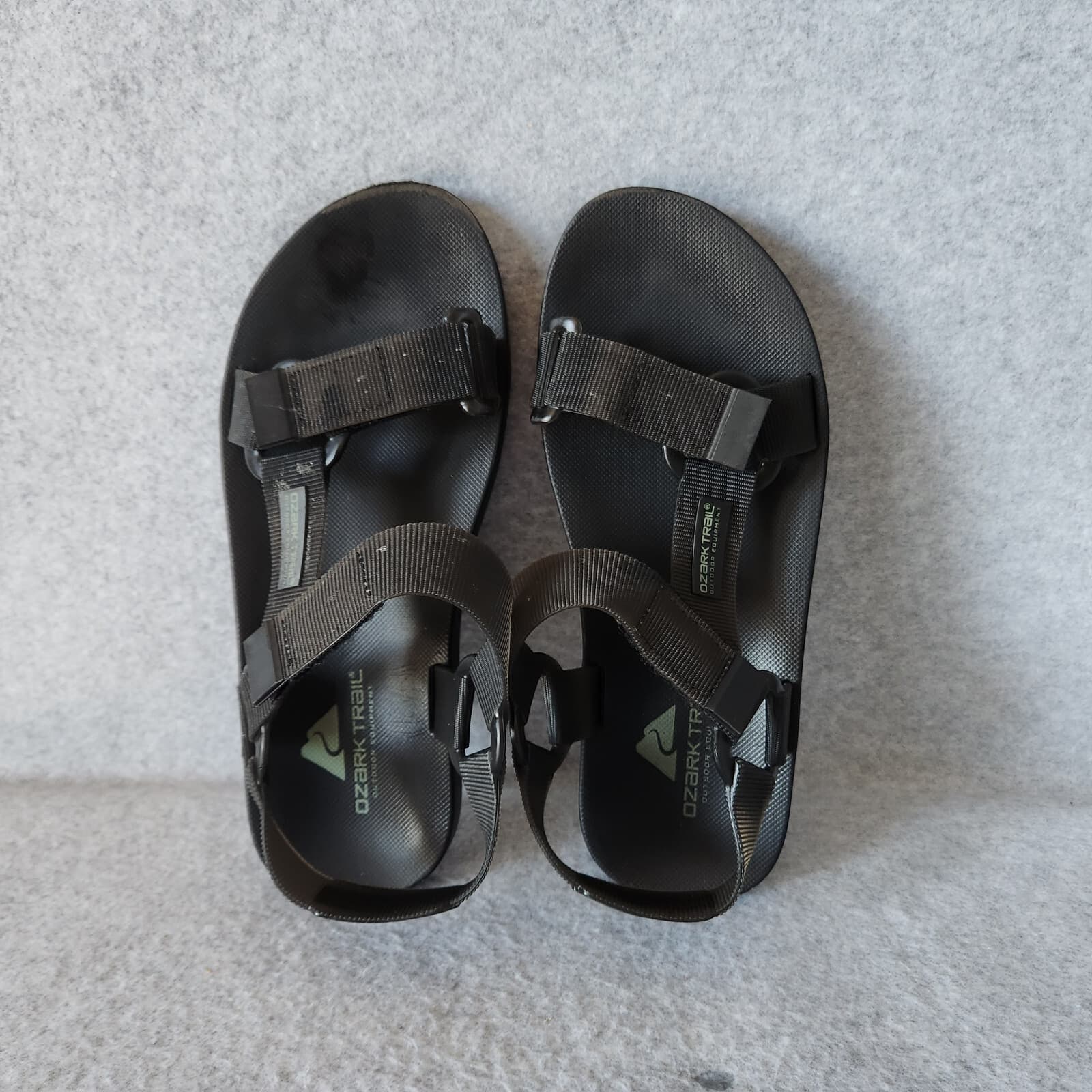OZARK TRAIL Outdoor Equipment Grendene Sandals Adjustable Strap Black Mens US10 - Thumbnail 3
