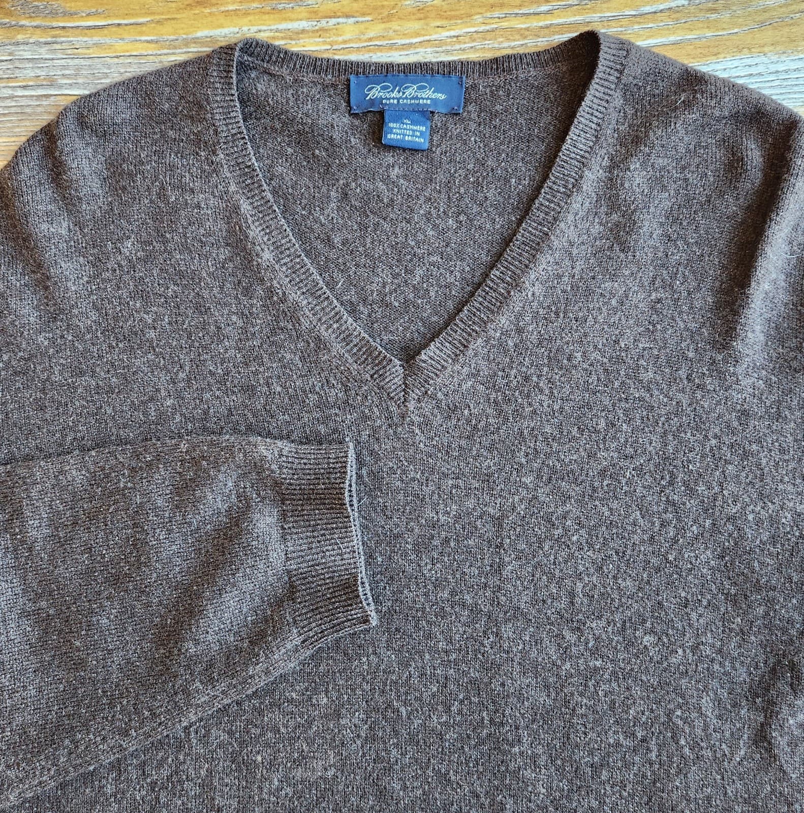 Brooks Brothers Pure Cashmere Knit in Great Britain V-Neck Sweater Brown Mens XL - Thumbnail 2