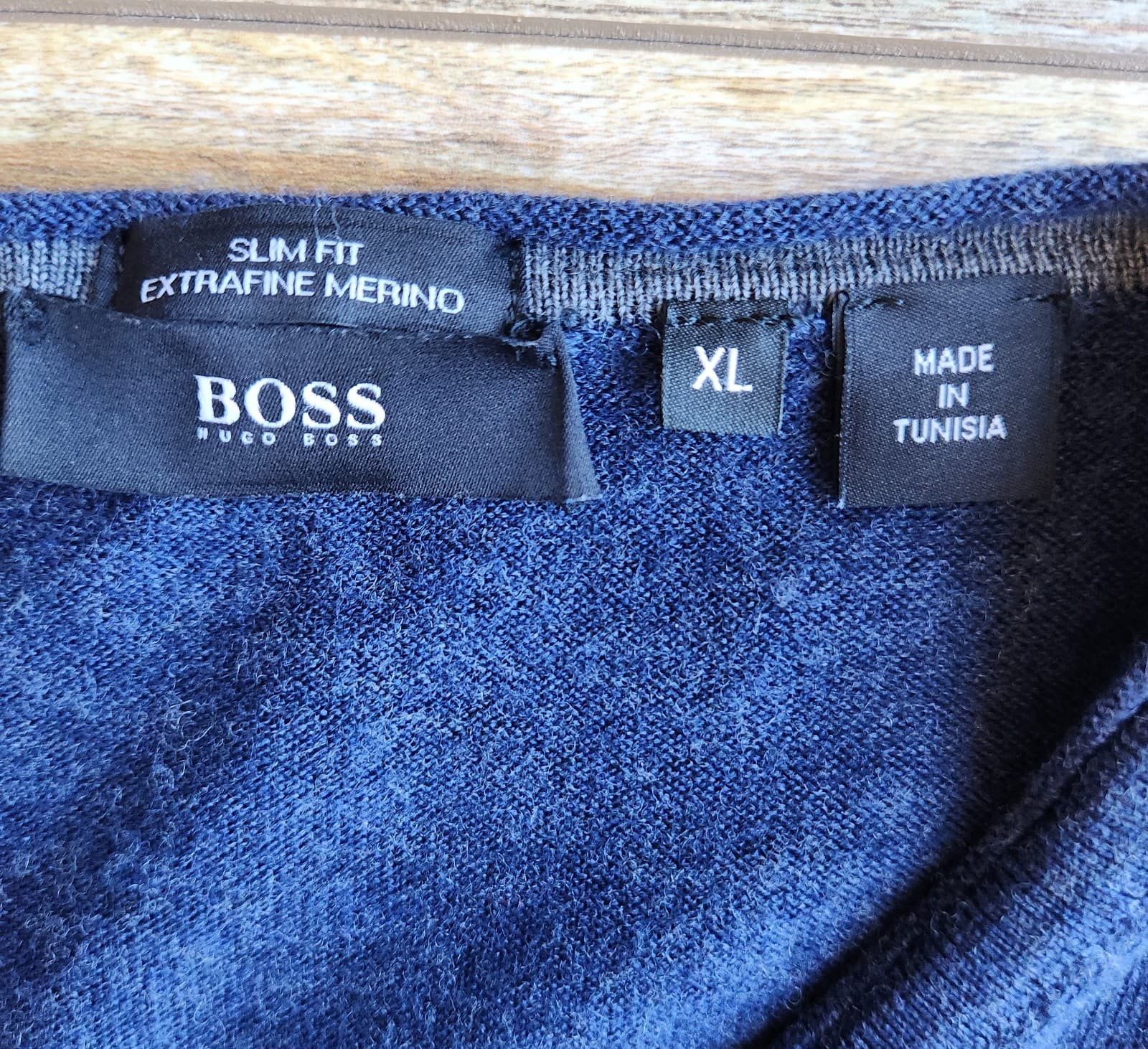 Hugo Boss Extra Fine Merino Wool Slim Fit V-Neck Sweater Pullover Blue Men's XL - Thumbnail 6