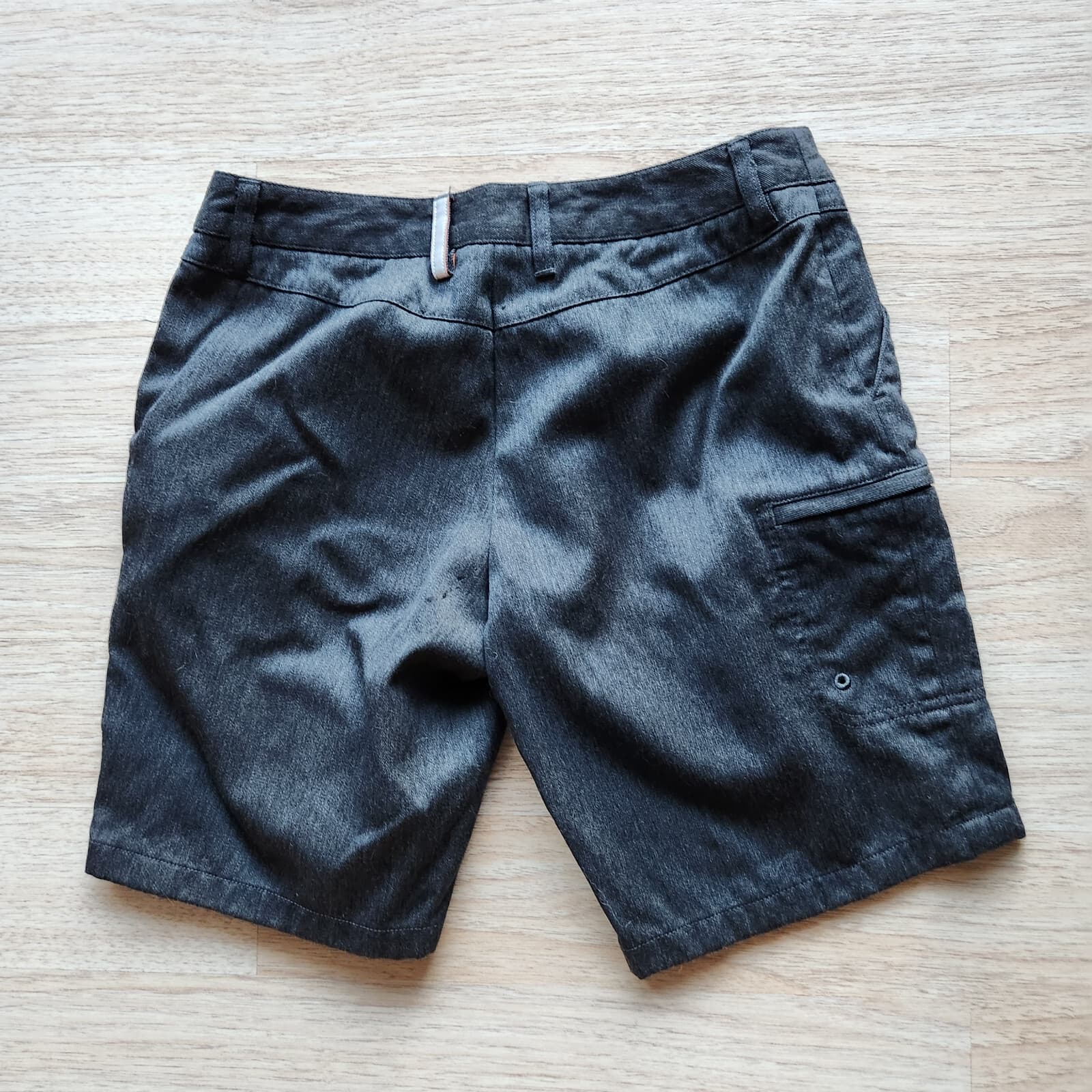 Icebreaker NZ Merino Wool Cotton Chino Shorts Zip Pocket Dark Grey Women's 28 - Thumbnail 4