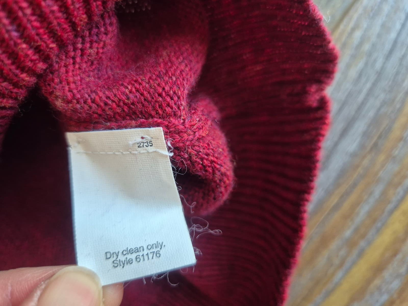 Vintage'90s J.Crew 100% Merino Wool V-Neck Pullover Sweater Red Men's Large - Thumbnail 6