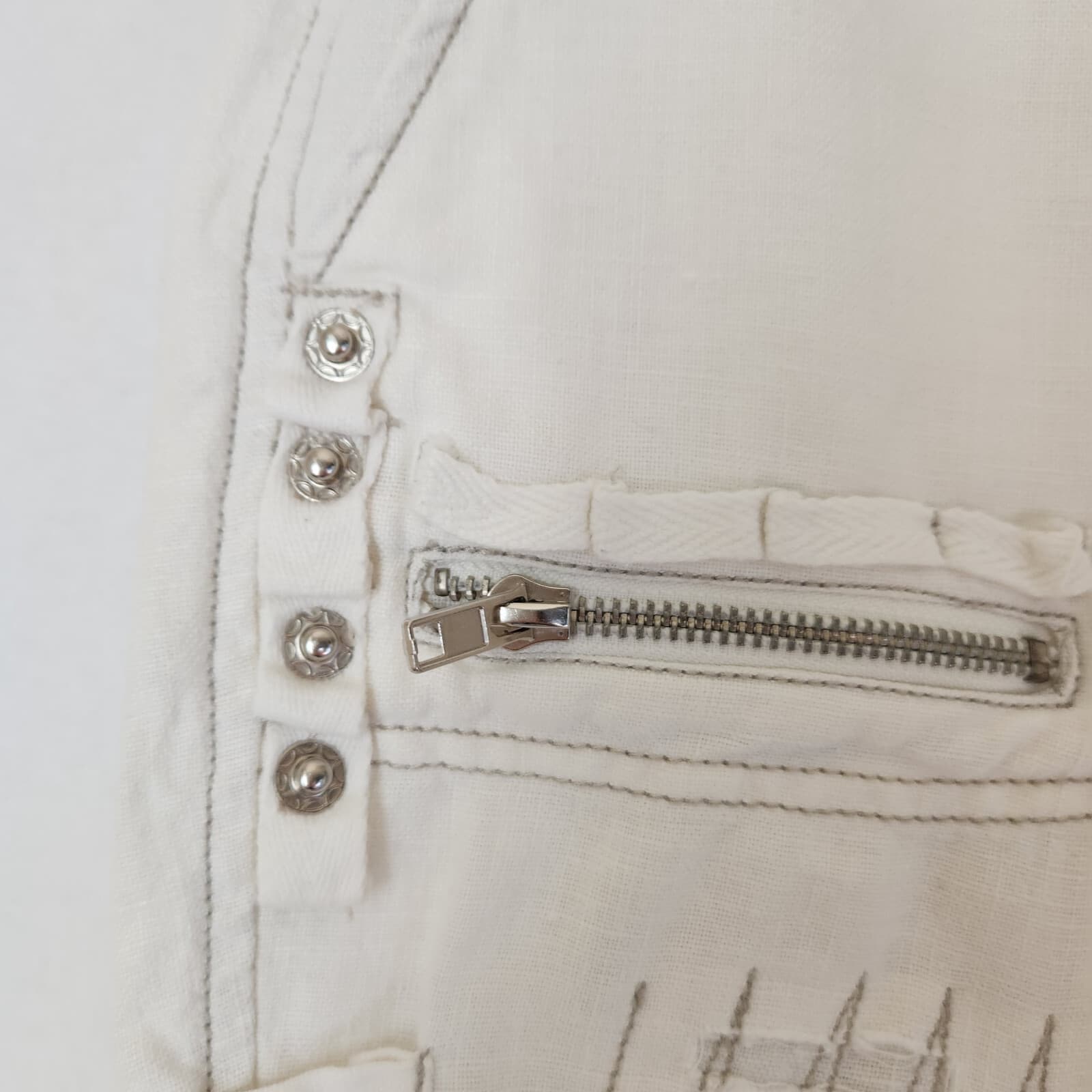 Monoreno 100% Linen Distressed Button Accent Shorts Tie-Hem White Women's S - Thumbnail 3