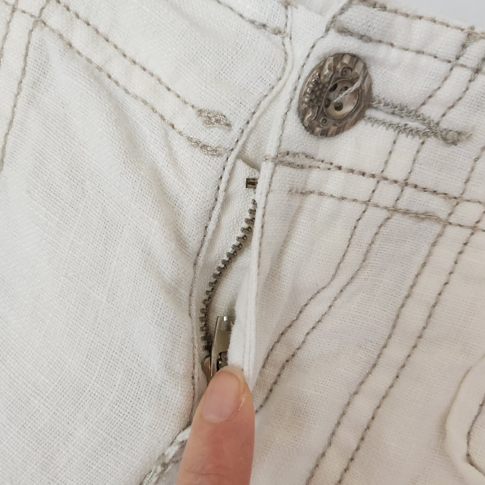 Monoreno 100% Linen Distressed Button Accent Shorts Tie-Hem White Women's S - Thumbnail 7