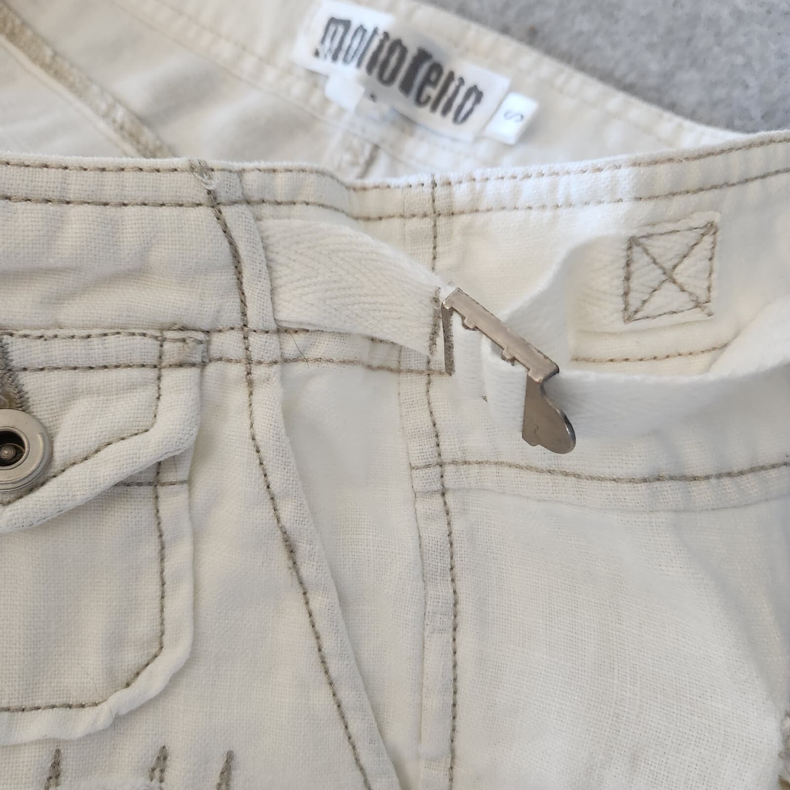 Monoreno 100% Linen Distressed Button Accent Shorts Tie-Hem White Women's S - Thumbnail 9