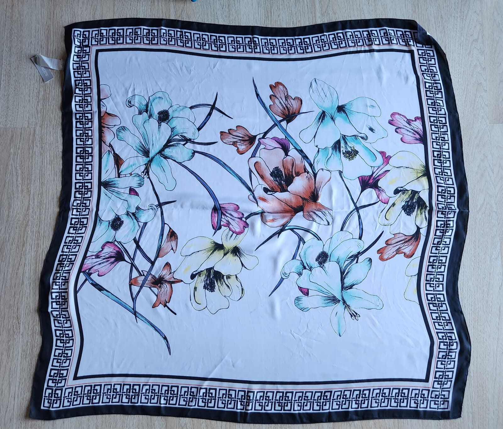 NWT Chico's Satin Floral BC Square Scarf Mulitcolor 42"x42" - Thumbnail 2