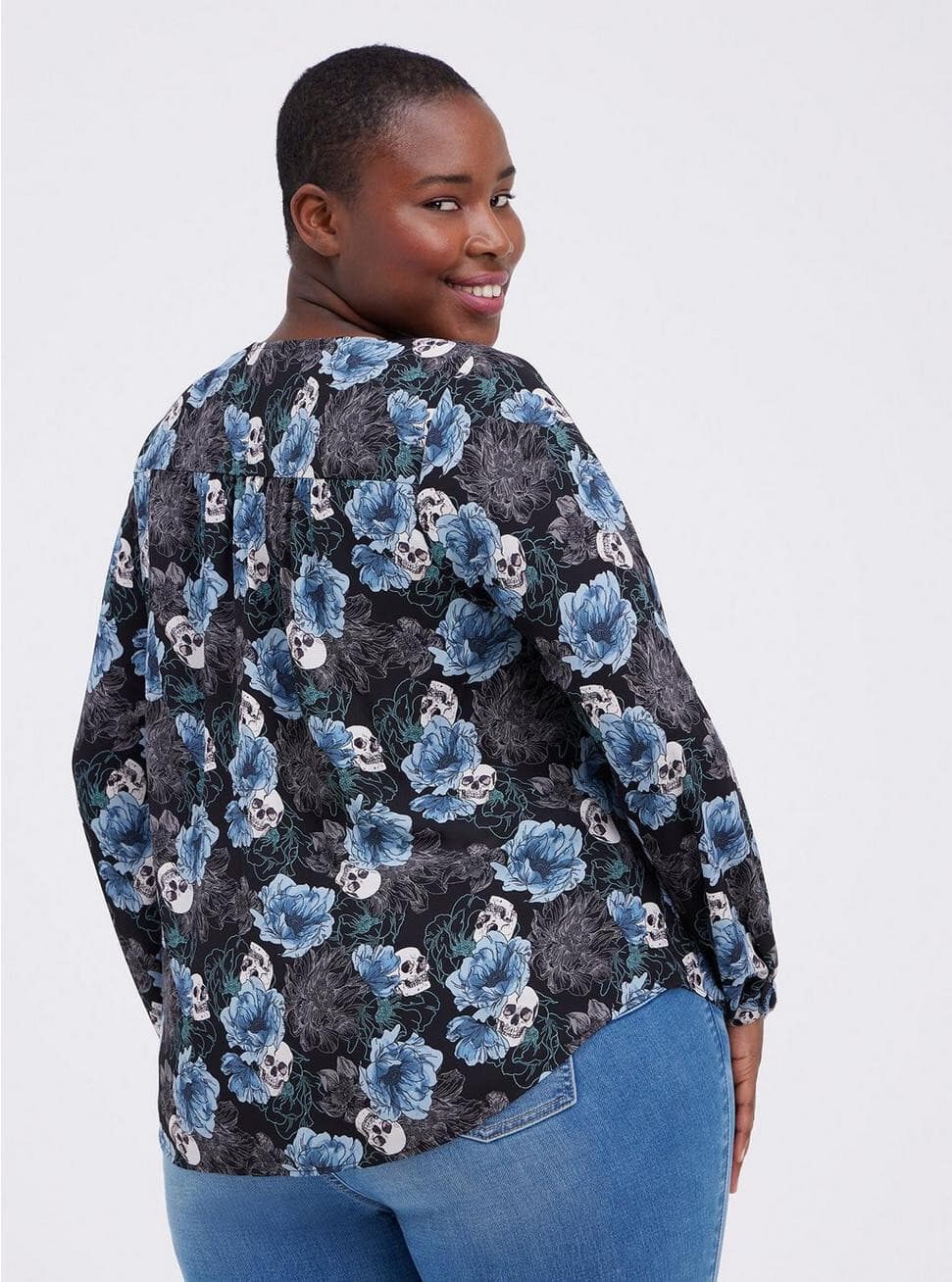 Torrid Georgette Pintuck Button-Front Blouse Long Sleeve Skull Rose Black Sz.2 - Thumbnail 4