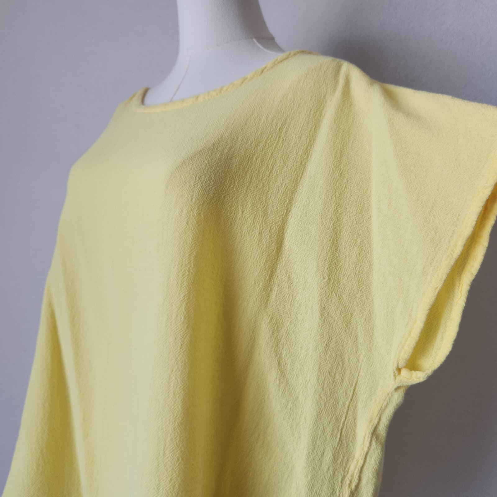 Oh My Gauze Lagenlook Asymmetrical Hem Blouse Cap Sleeve Cotton Yellow Sz.3/XXL - Thumbnail 4