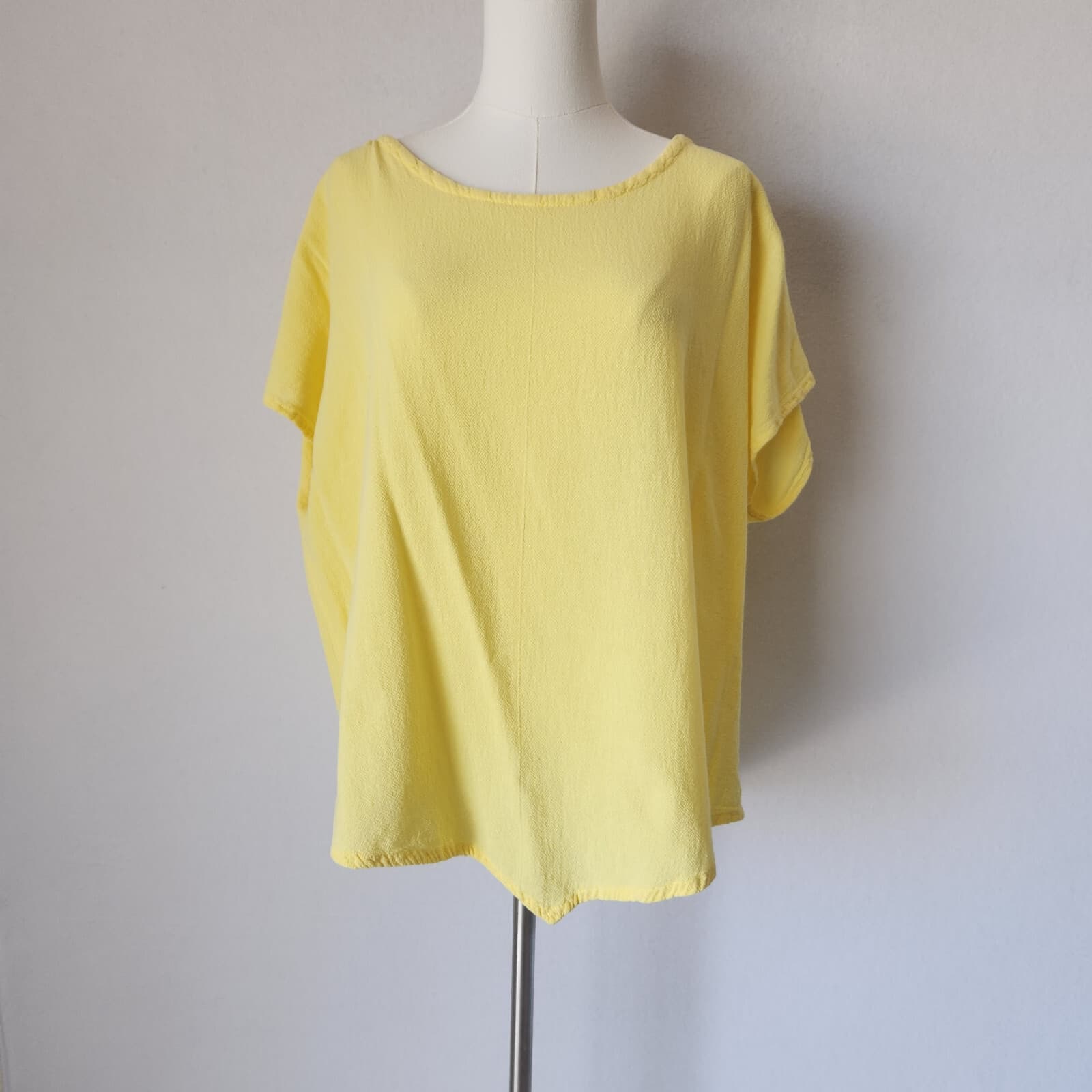 Oh My Gauze Lagenlook Asymmetrical Hem Blouse Cap Sleeve Cotton Yellow Sz.3/XXL - Thumbnail 2