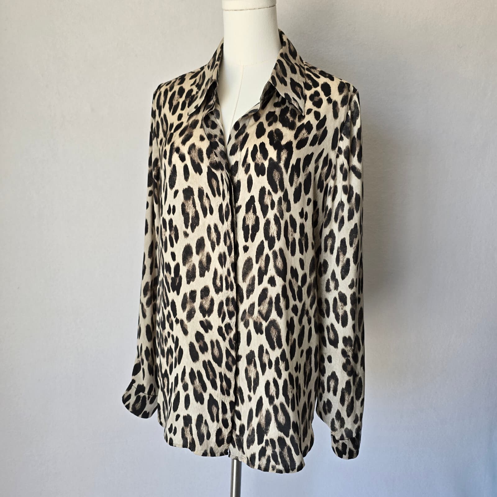 L'AGENCE Satin Leopard Tunic Button-Up Shirt Long Sleeve Brown Black Women's 6 - Thumbnail 2