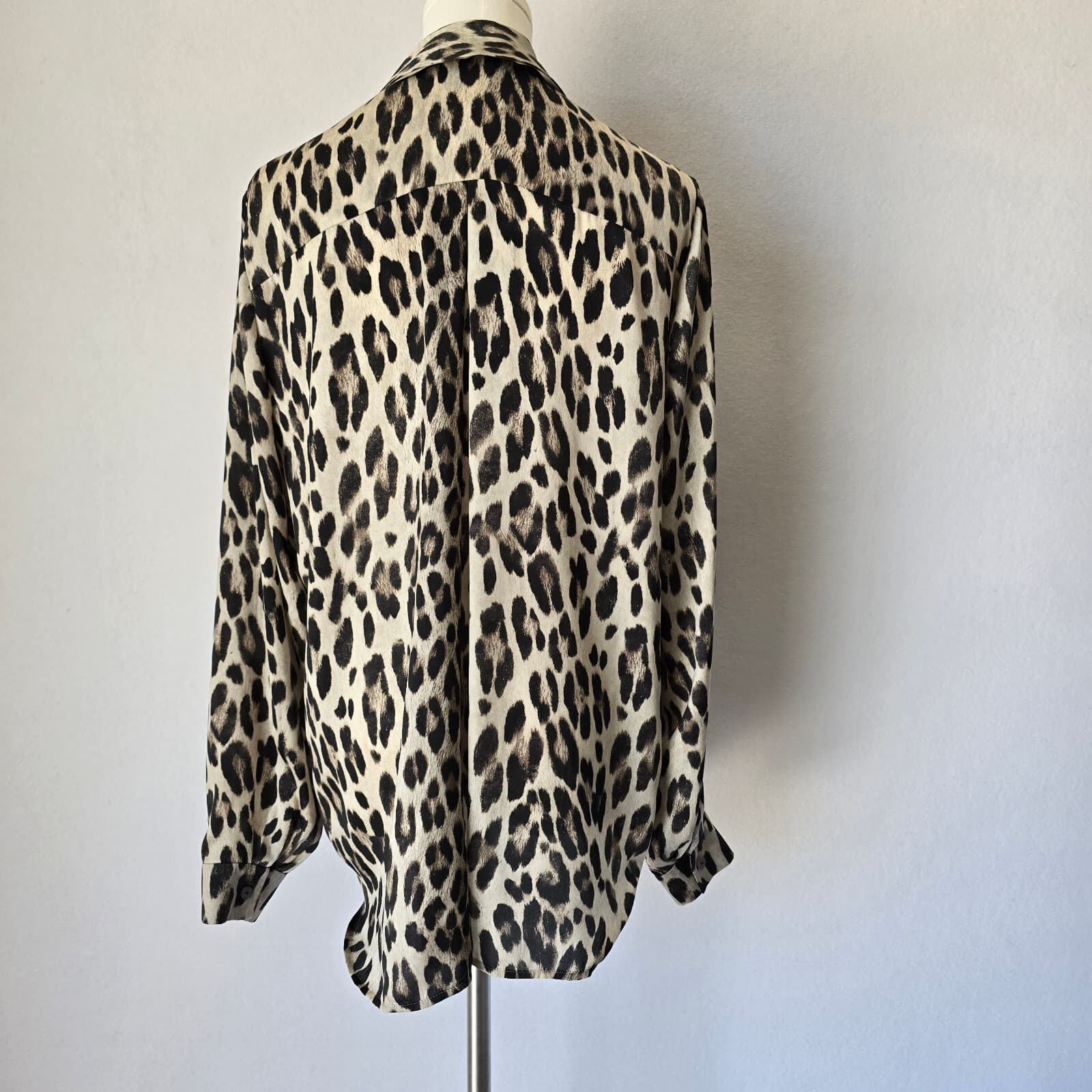 L'AGENCE Satin Leopard Tunic Button-Up Shirt Long Sleeve Brown Black Women's 6 - Thumbnail 5