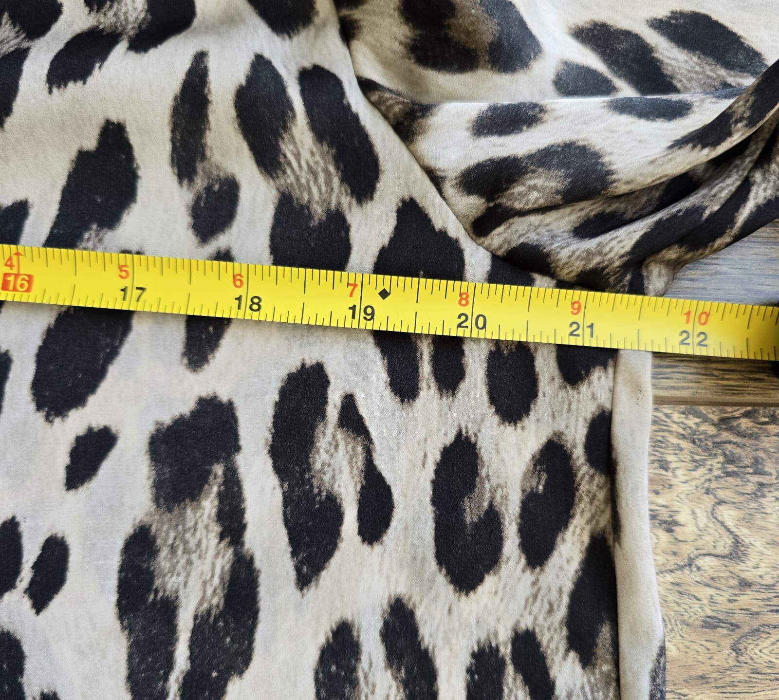 L'AGENCE Satin Leopard Tunic Button-Up Shirt Long Sleeve Brown Black Women's 6 - Thumbnail 10