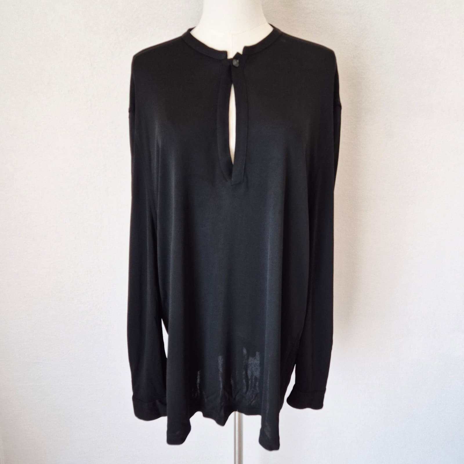 Vintage Gianni Versace Made in Italy Black Jersey Henley Top Long Sleeve Sz.50 - Thumbnail 3