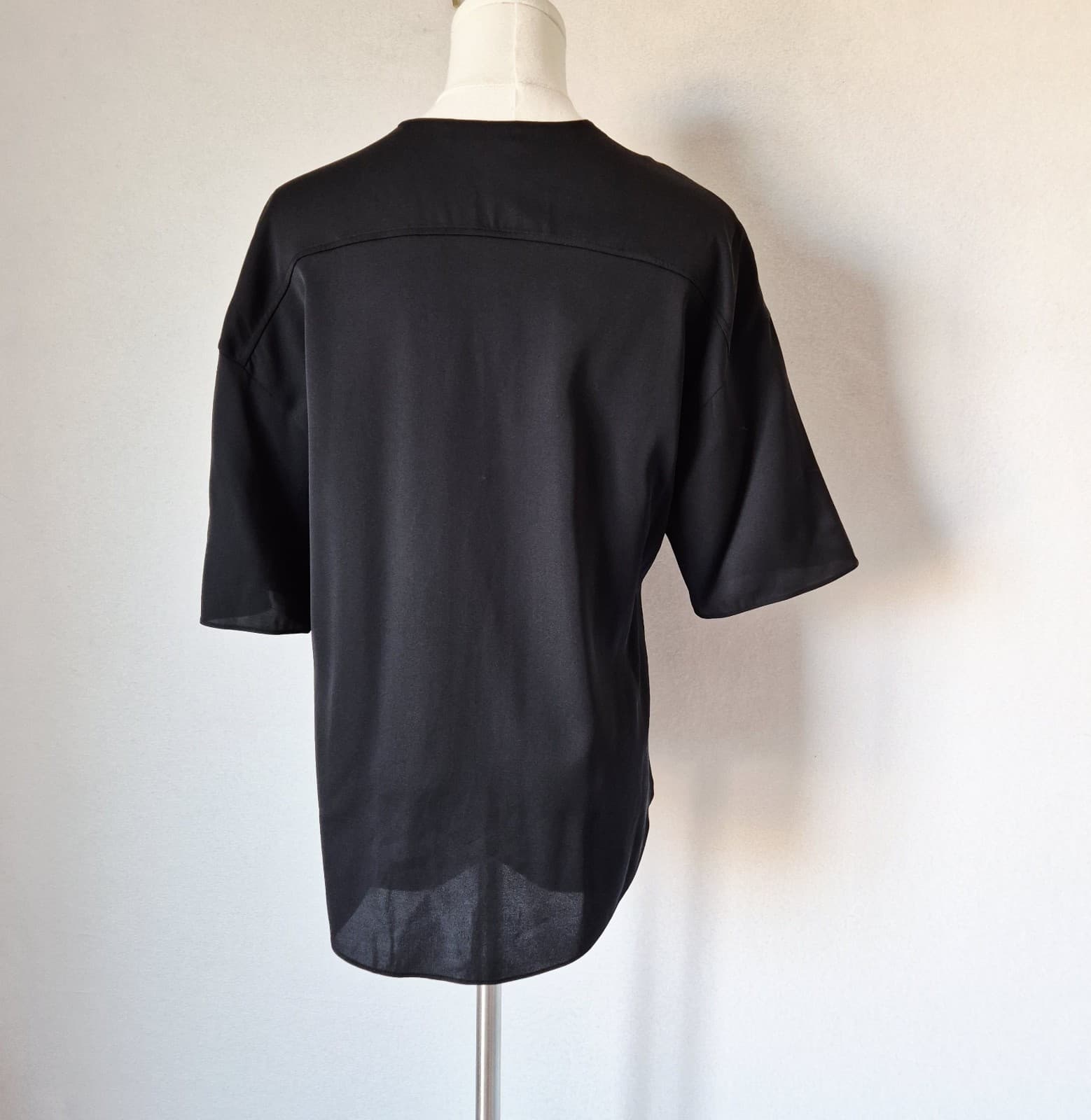 Vince Silk Stretch Satin Popover Tunic Top Short Sleeve V-Neck Black Women's XS - Thumbnail 8