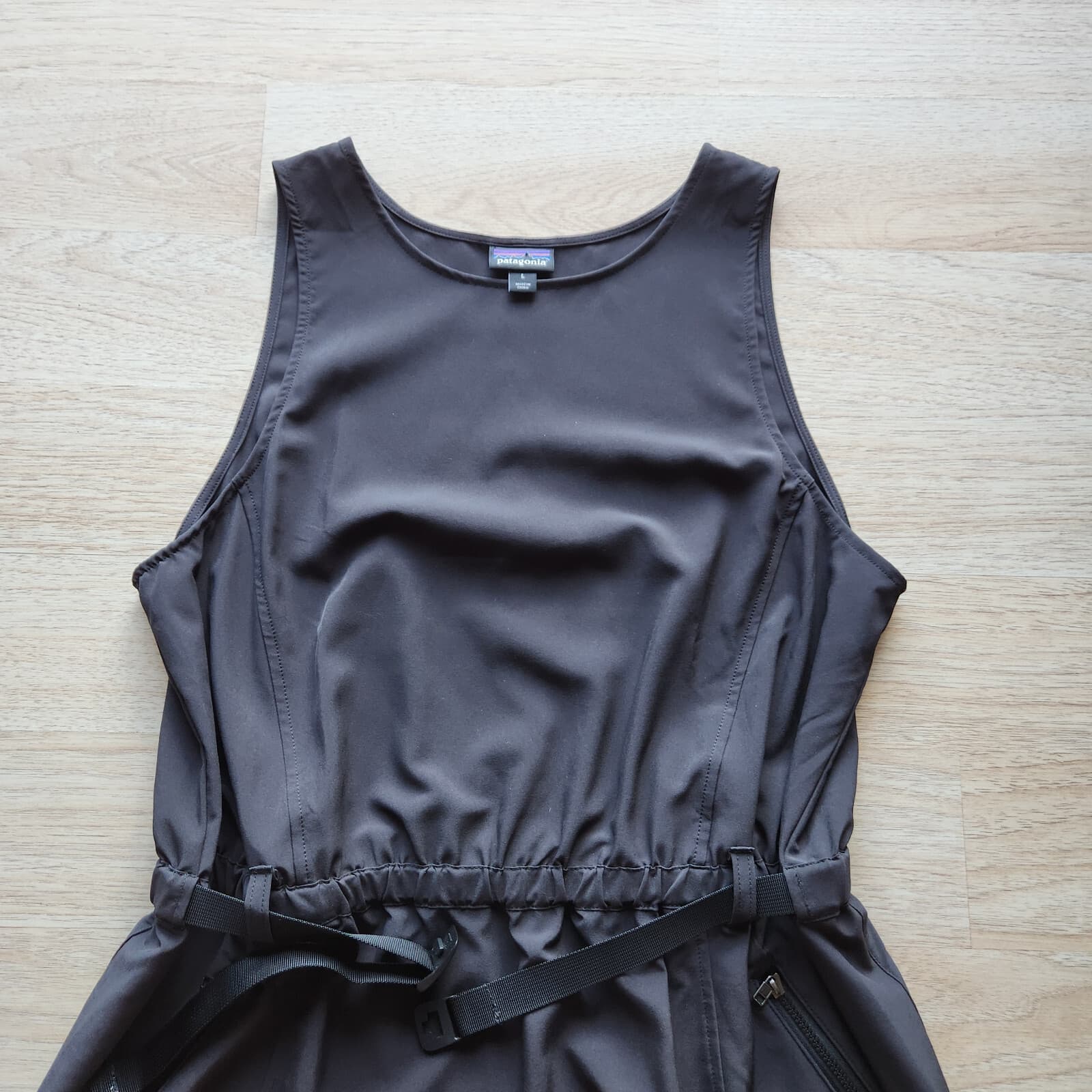 NWoT Patagonia $89 Fleetwith Belted Performance Travel Dress Sleeveless Black L - Thumbnail 9