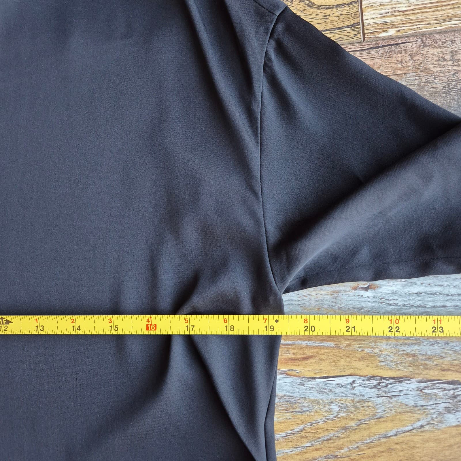 Vince Silk Stretch Satin Popover Tunic Top Short Sleeve V-Neck Black Women's XS - Thumbnail 14