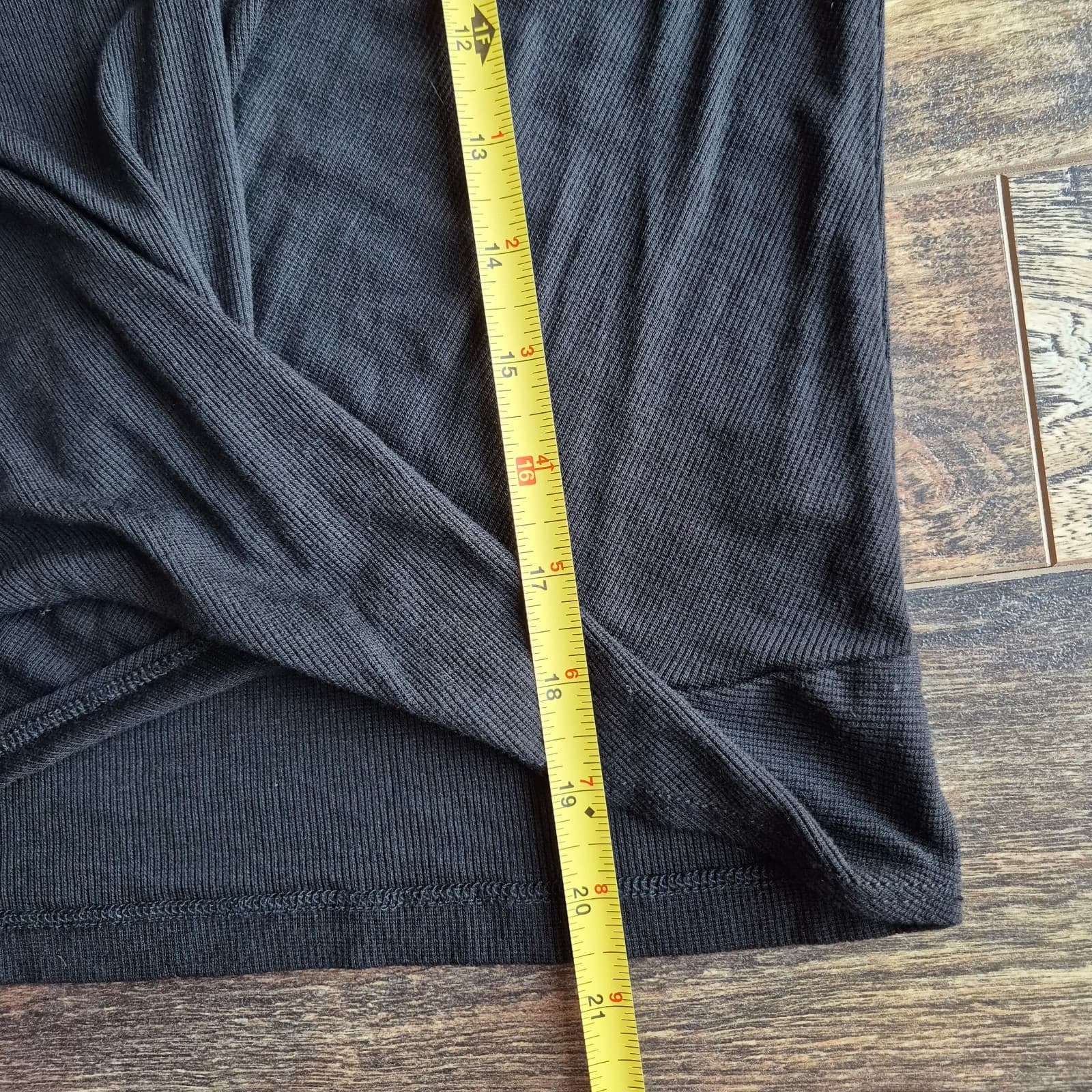 Marine Layer Front Twist Ribbed Knit Crew T-Shirt Short Sleeve Black Women's S - Thumbnail 10