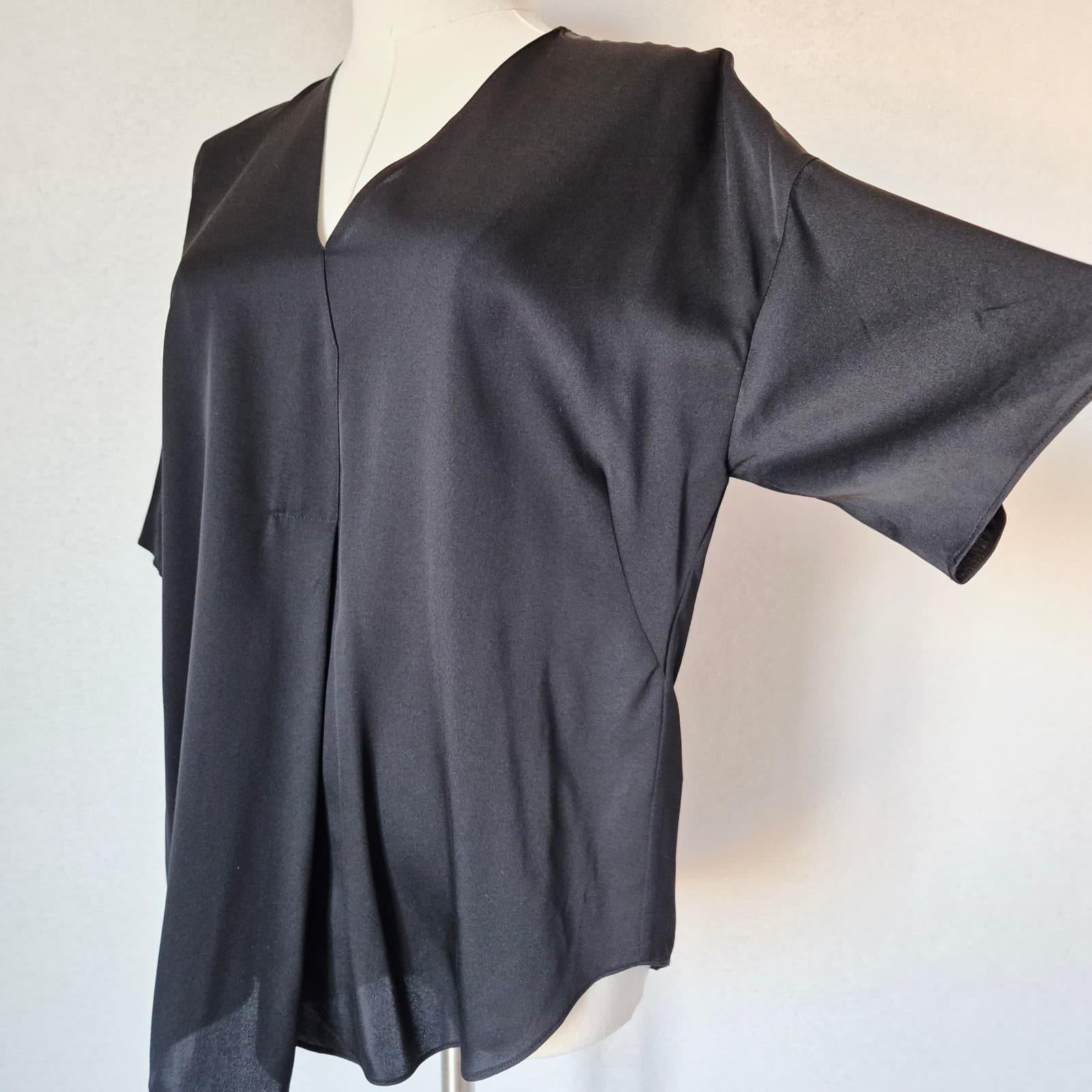 Vince Silk Stretch Satin Popover Tunic Top Short Sleeve V-Neck Black Women's XS - Thumbnail 6