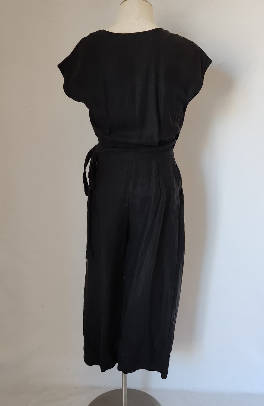 Aritzia Wilfred Brax Linen Blend Wrap Jumpsuit Wide Leg Pocket Black Sz.4 - Thumbnail 6