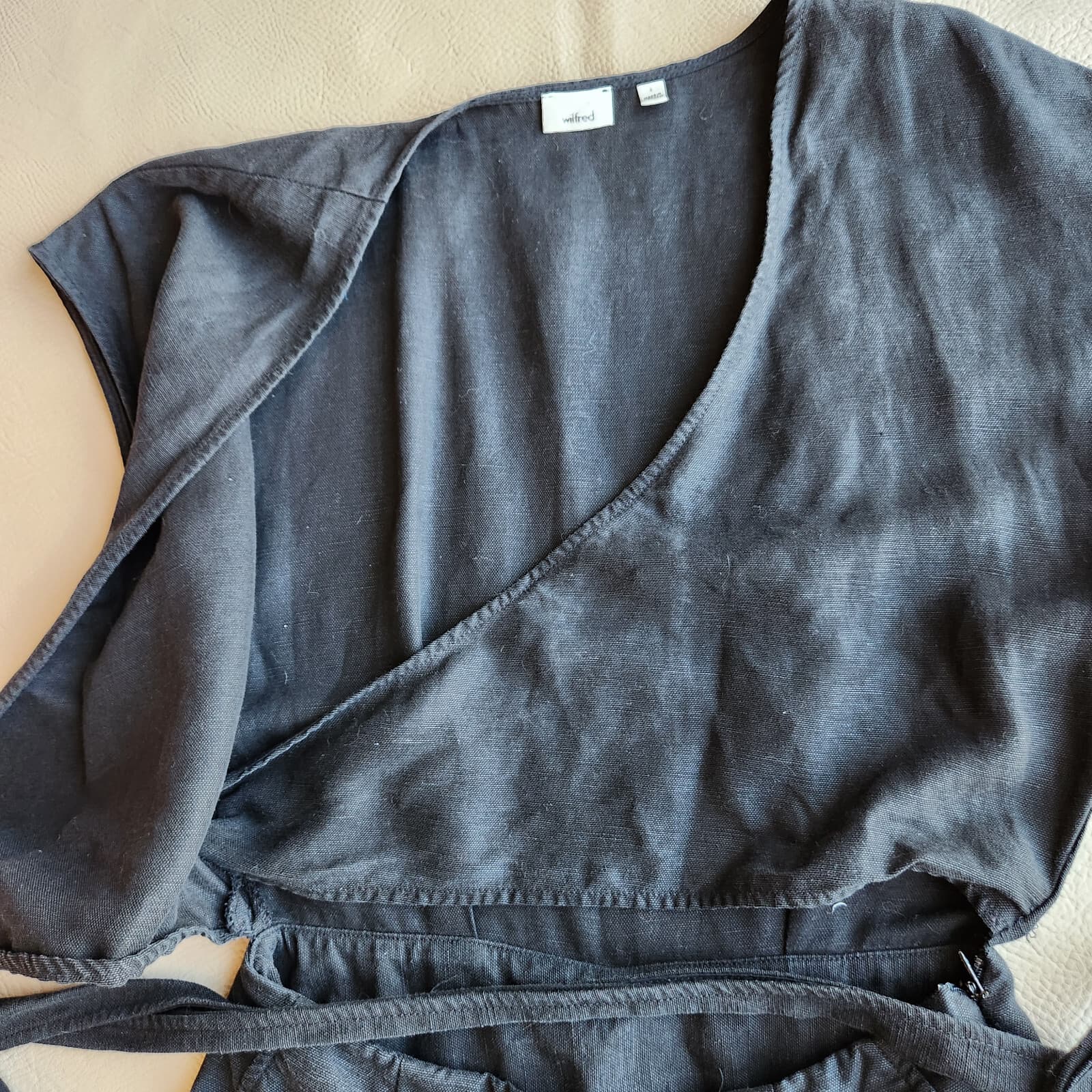 Aritzia Wilfred Brax Linen Blend Wrap Jumpsuit Wide Leg Pocket Black Sz.4 - Thumbnail 12