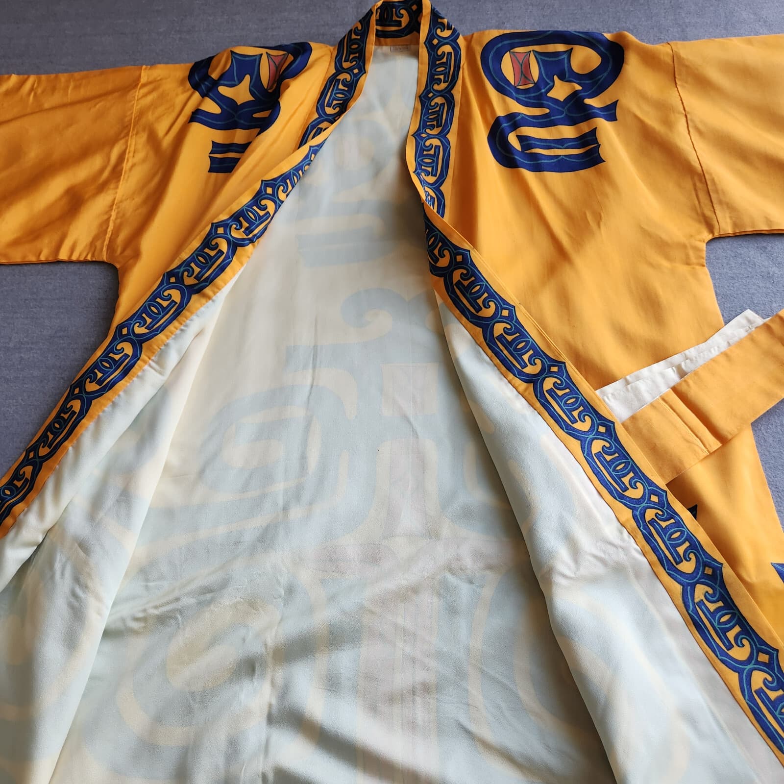 Japanese 100% Silk 2 Piece Kimono Robe + Pant Belt Yellow One Size Made in Japan - Thumbnail 9