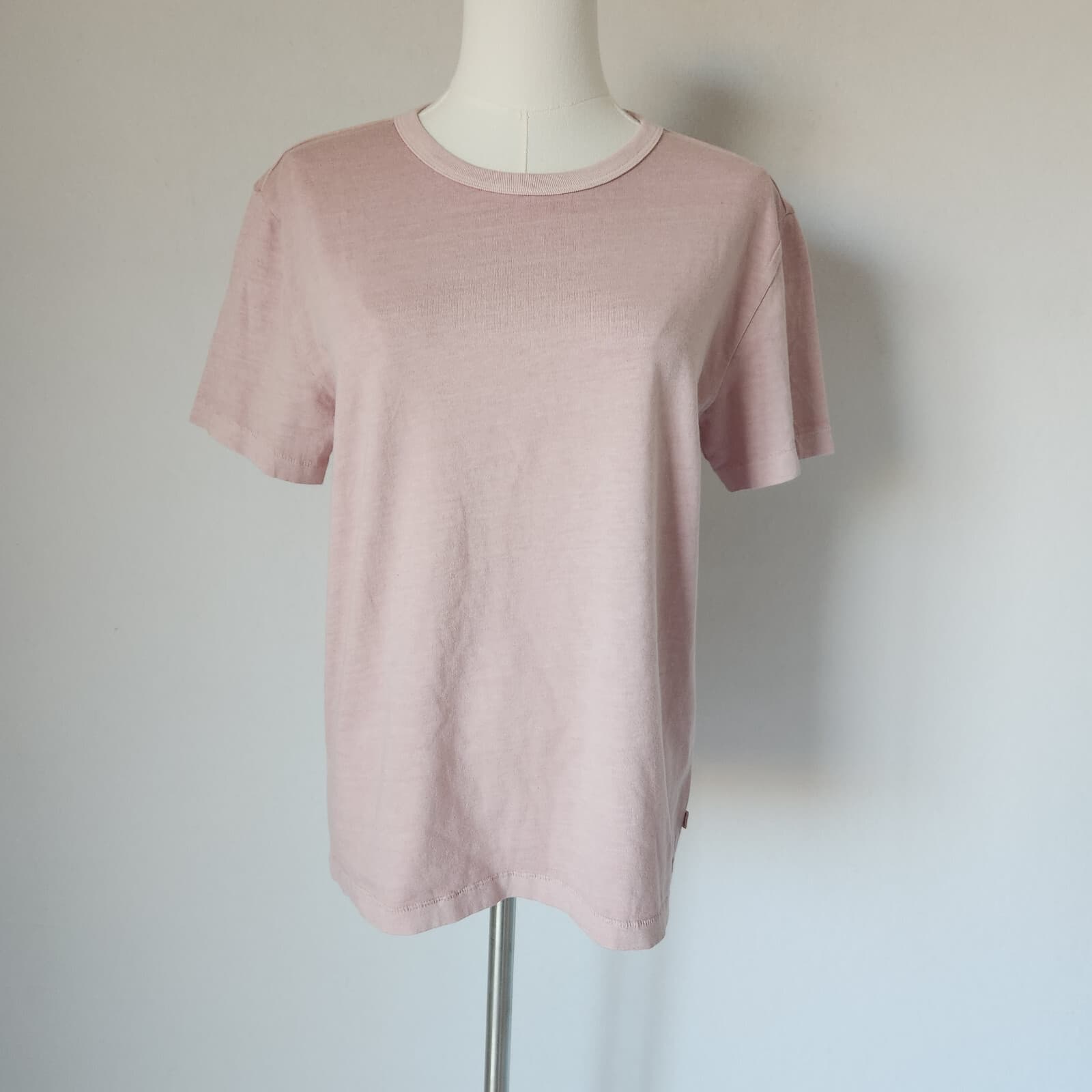 NWoT Levi's Set Of 2 Crew-Neck T-Shirt Short Sleeve Pale Purple/Mauve Women's S - Thumbnail 4