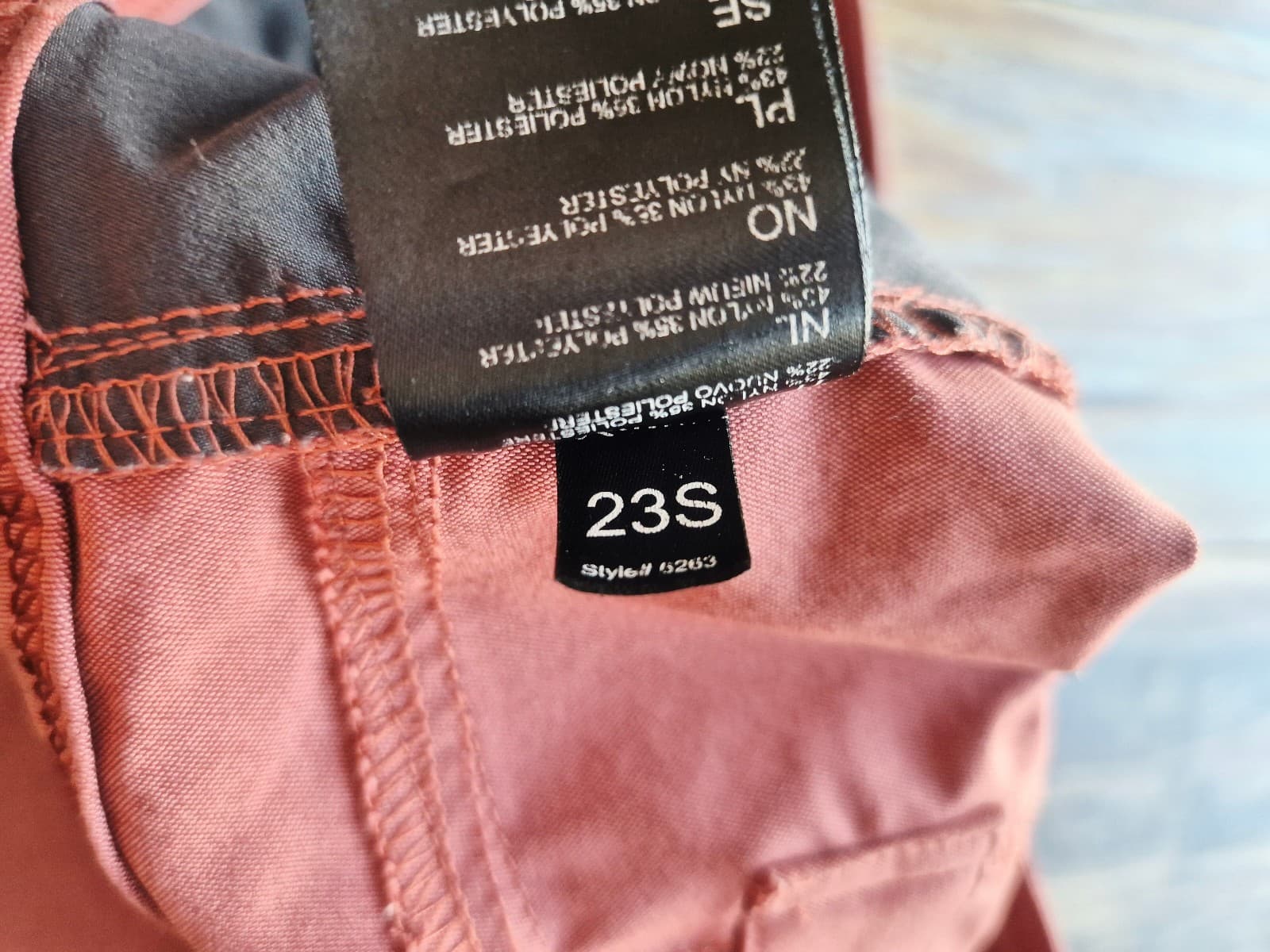Kuhl Trekr UPF 50+ 8" Outdoor Hiking Shorts Zip Pocket Dark Dahlia Women's 4 - Thumbnail 11