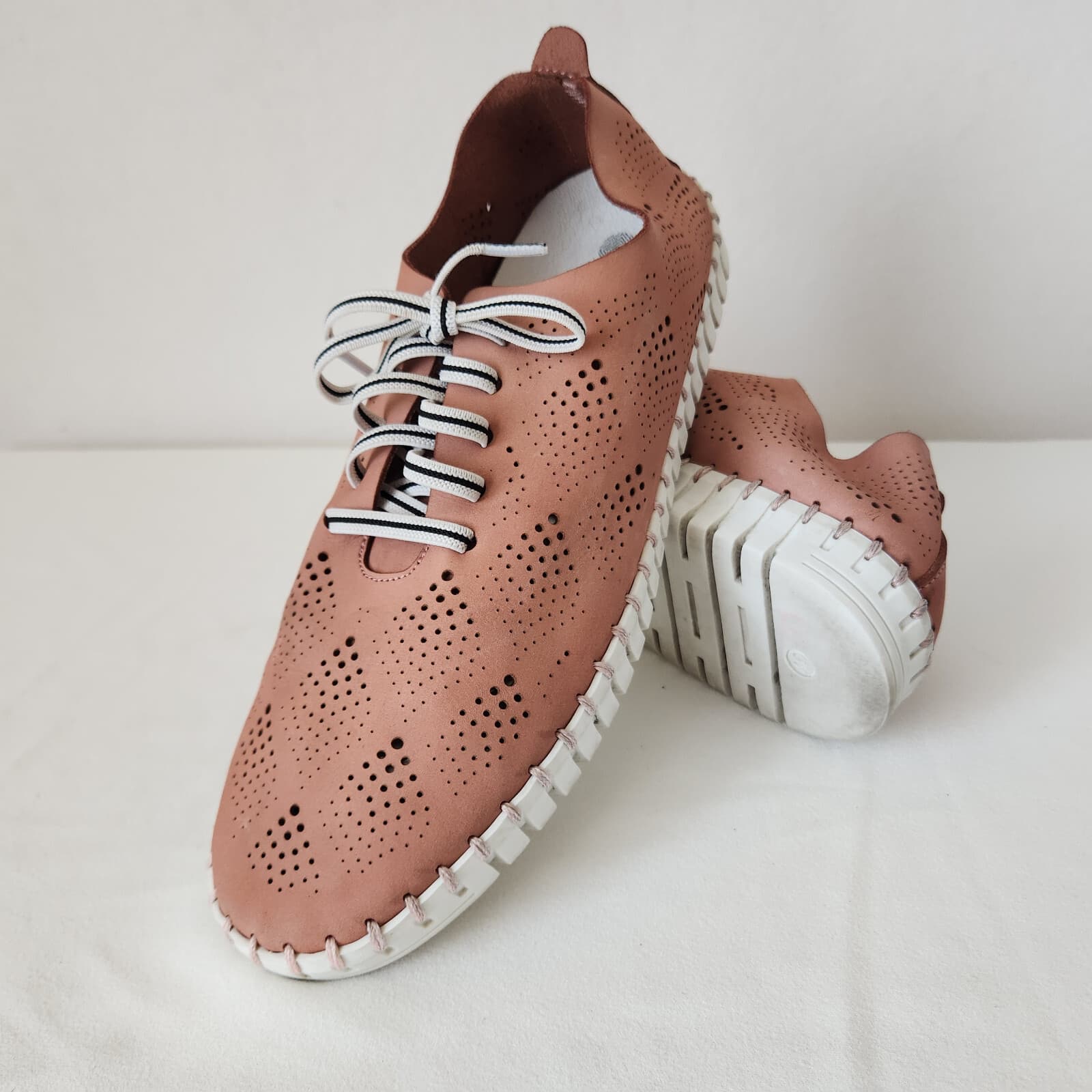 Eric Michael Annie Perforated Leather Lace-Up Comfort Shoe Made in Italy Pink 40 - Thumbnail 2