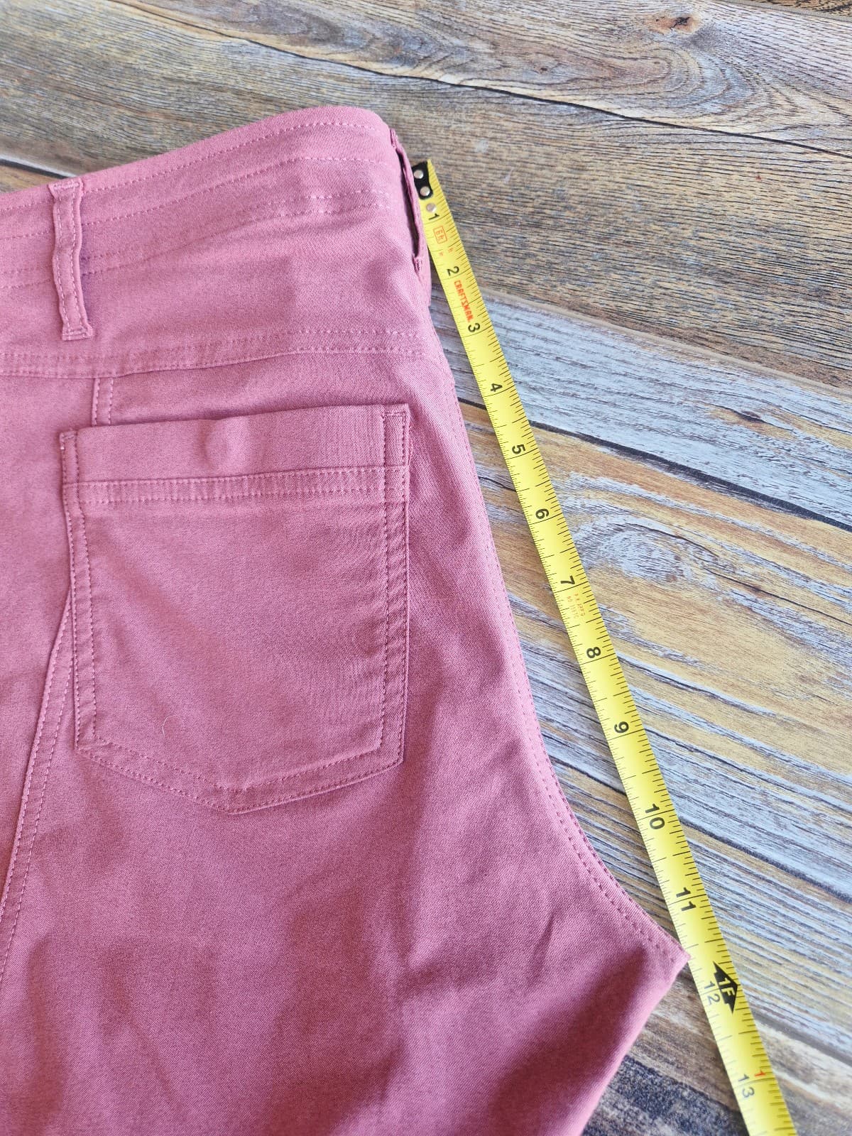Kuhl Trekr UPF 50+ 8" Outdoor Hiking Shorts Zip Pocket Dark Dahlia Women's 4 - Thumbnail 15