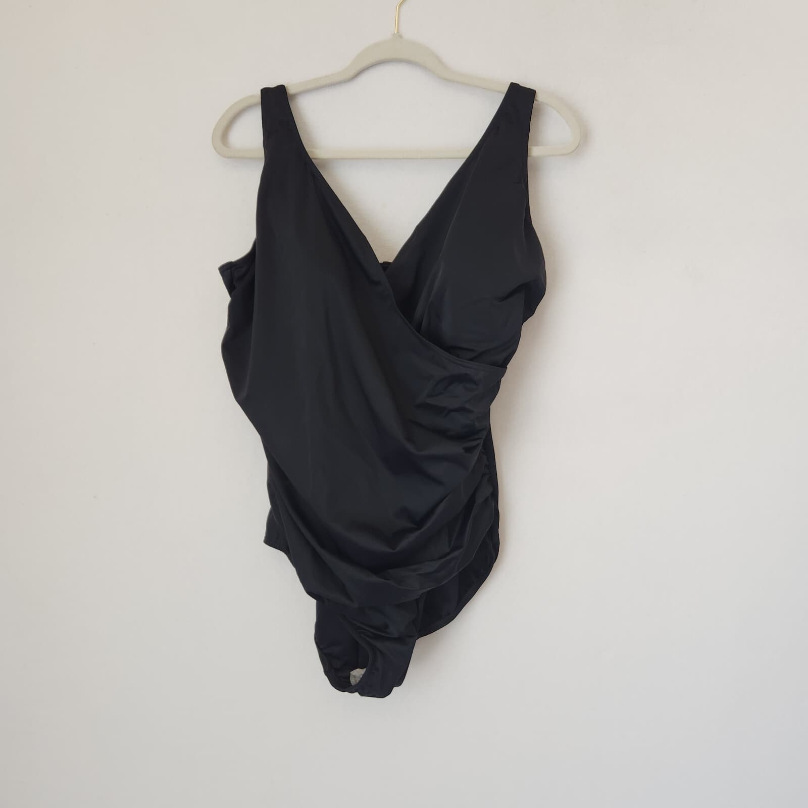 NWoT Lands' End UPF50+ One Piece Swimsuit Wrap Tummy Control Bra-Pad Black 20W - Thumbnail 2
