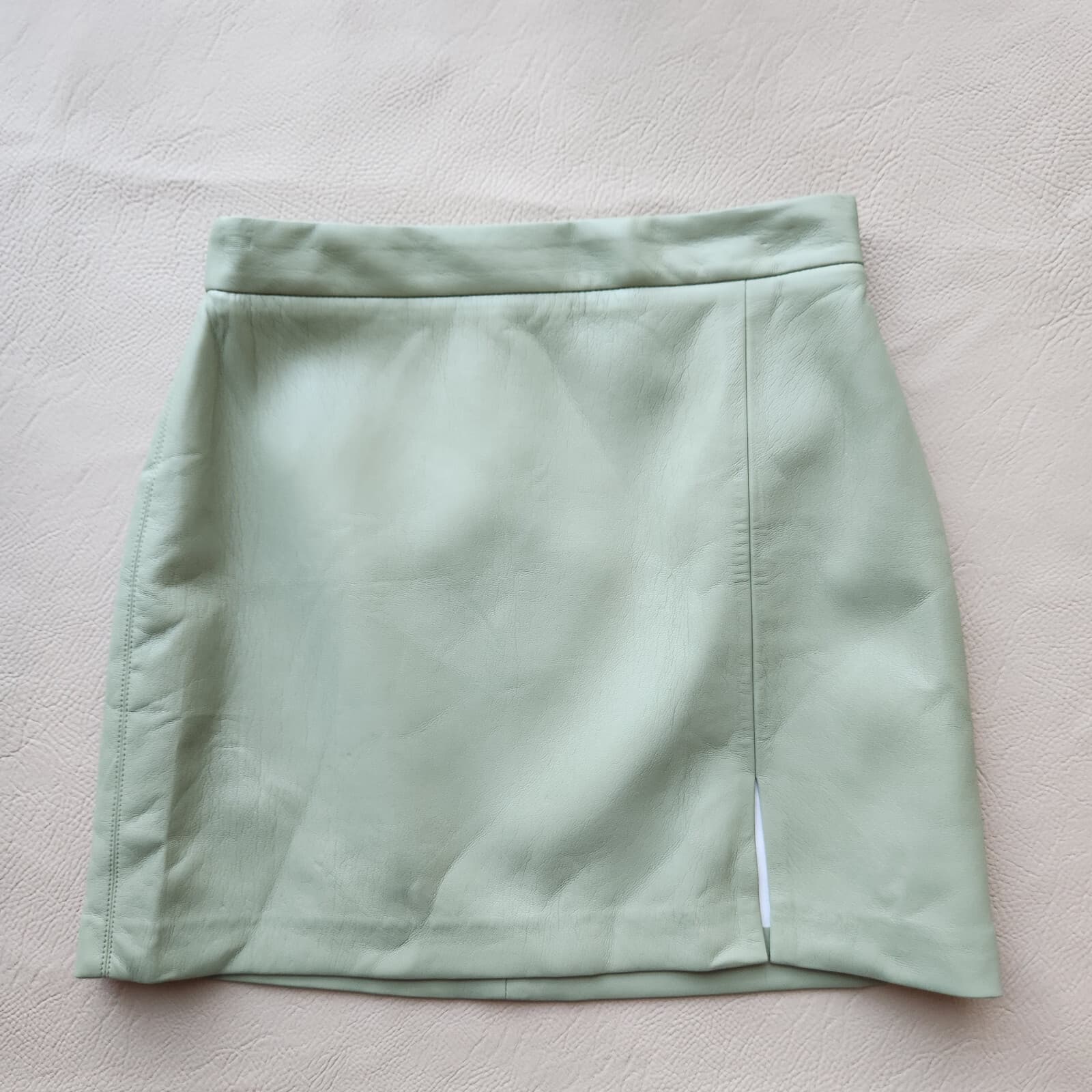 Aritzia Wilfred Patio Vegan Faux Leather Mini Pencil Skirt Front Slit Green Sz.4 - Thumbnail 3