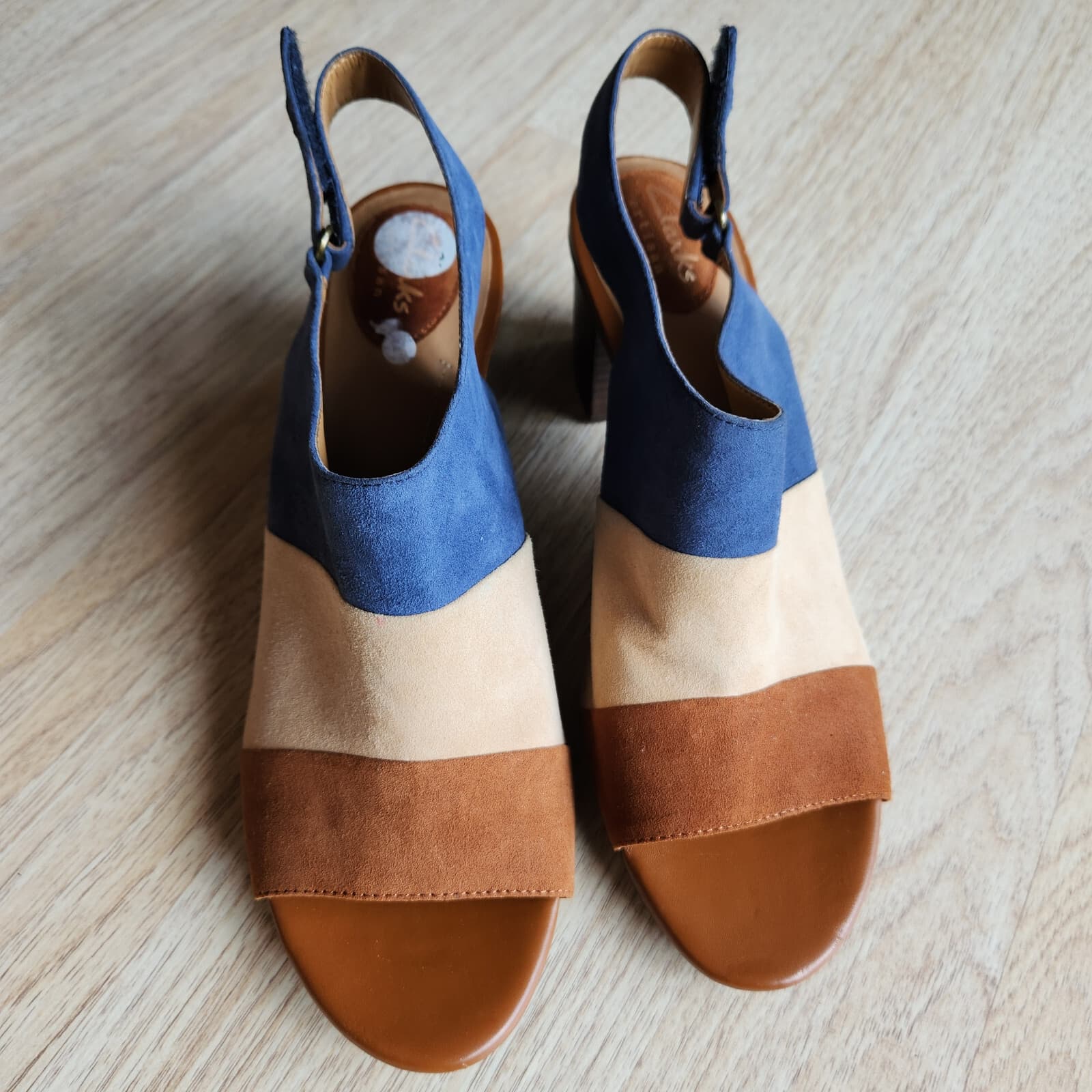 Clarks Artisan Suede Colorblock Peep Toe Slingback Shoe Wooden Block Heel US9.5M - Thumbnail 4