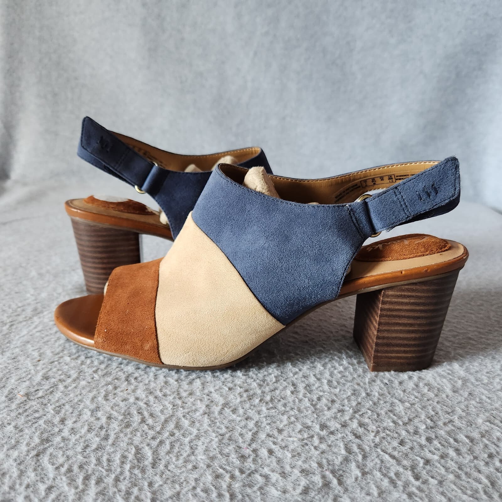 Clarks Artisan Suede Colorblock Peep Toe Slingback Shoe Wooden Block Heel US9.5M - Thumbnail 2