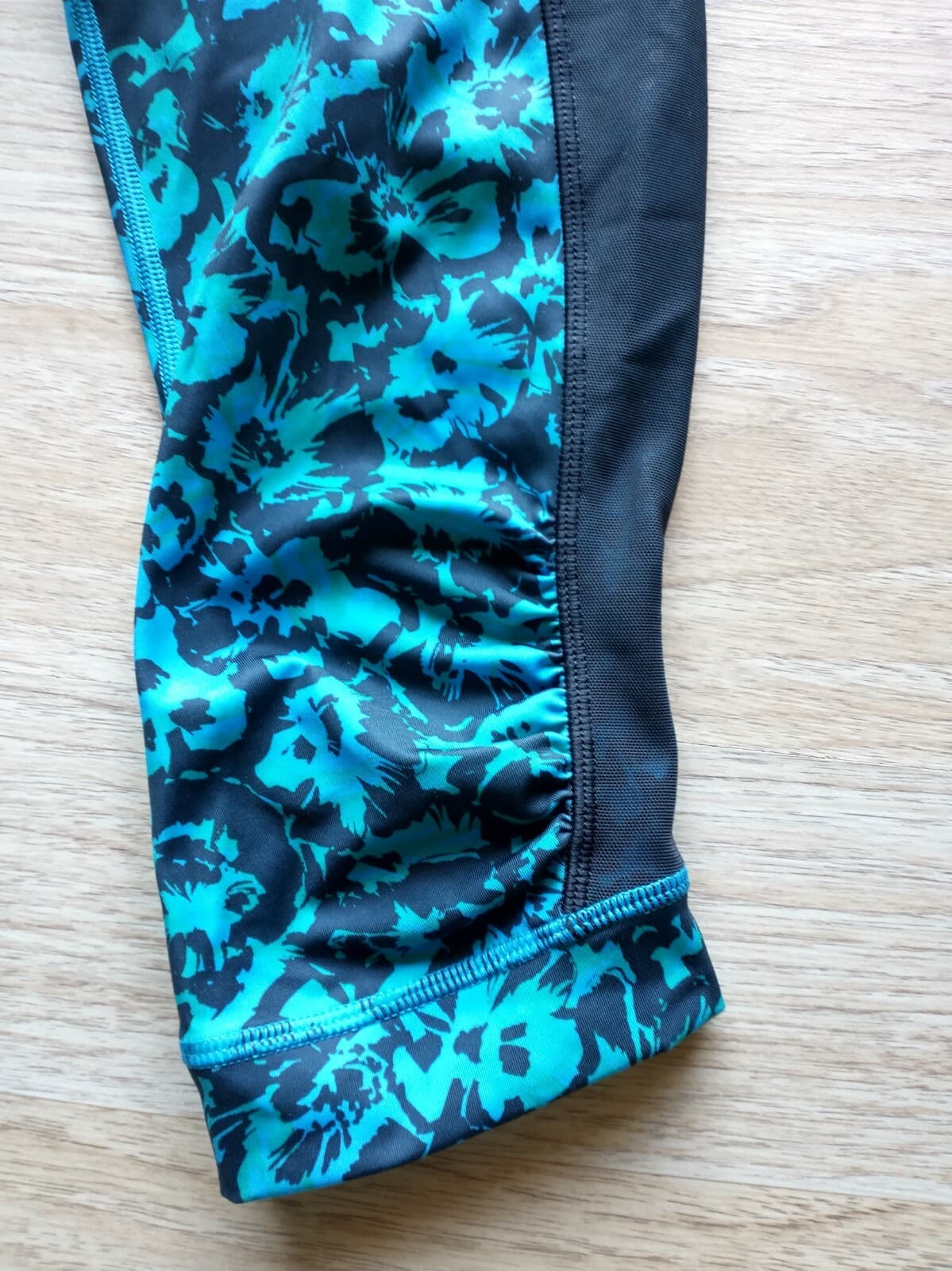 Lululemon Women Stop At Nothing Crop Legging Pull On Green Black Sz.4 - Thumbnail 3
