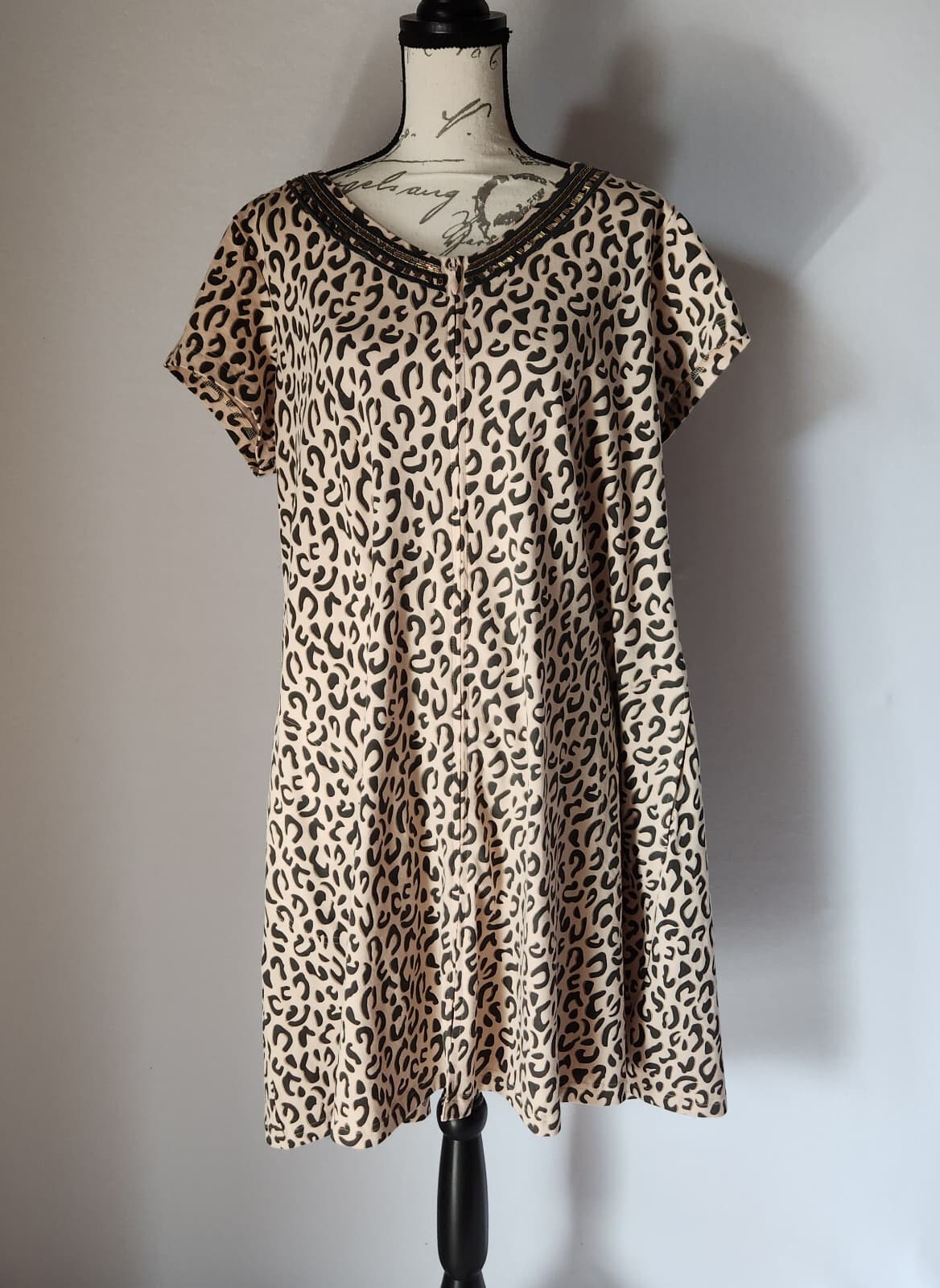 Go Softly Patio Bead Embellished Leopard House Dress Zip Pocket Knit Beige Sz.L - Thumbnail 2