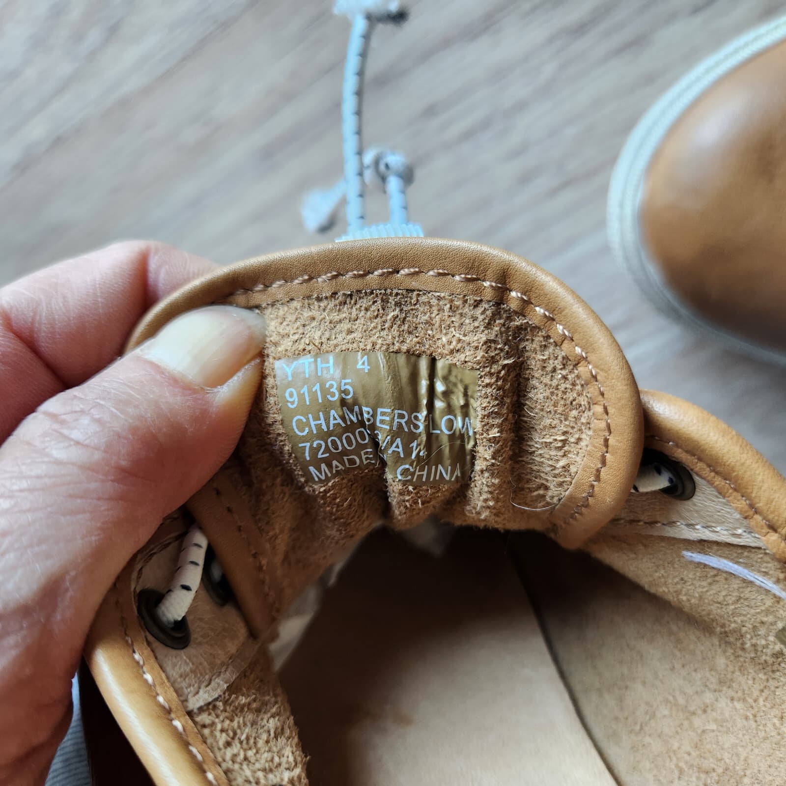 FRYE Chambers Tan Leather Low Top Lace-Up Shoes Sneakers Boy's Size 4 - Thumbnail 12