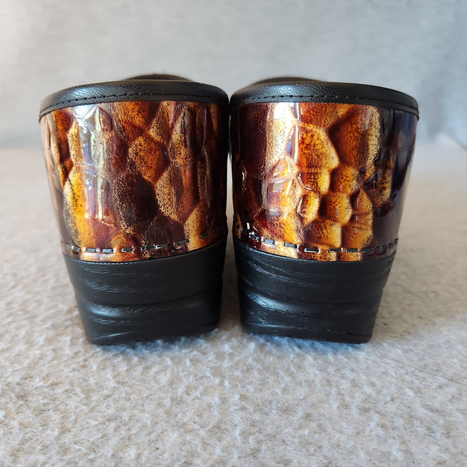 Dansko Patent Leather Professional Clogs Shoes Slip-On Geo-Printed Brown EU39 - Thumbnail 9