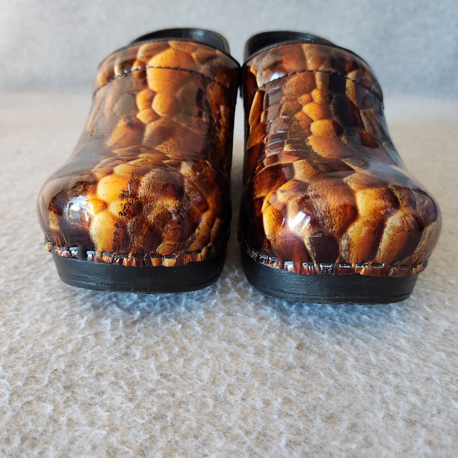 Dansko Patent Leather Professional Clogs Shoes Slip-On Geo-Printed Brown EU39 - Thumbnail 8