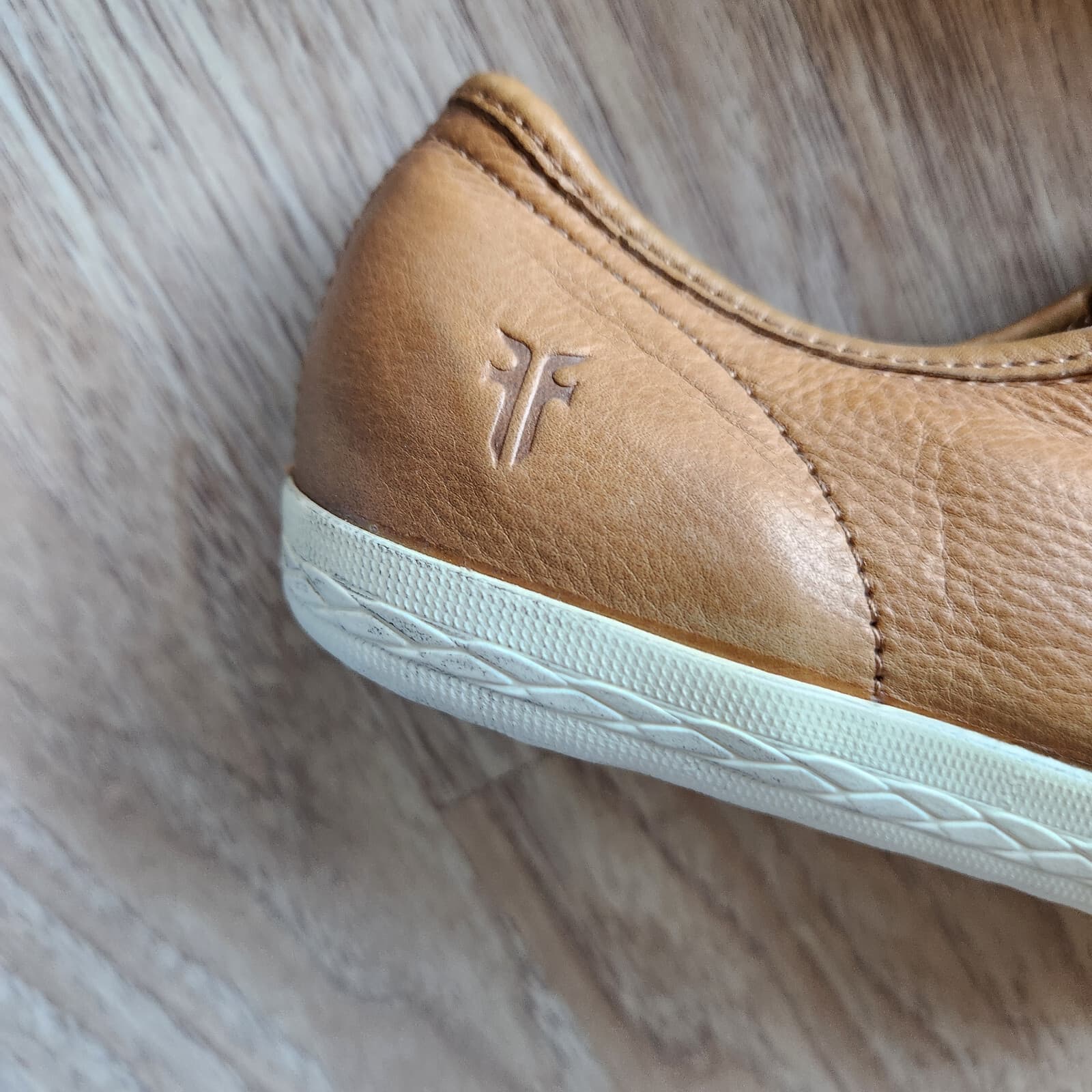 FRYE Chambers Tan Leather Low Top Lace-Up Shoes Sneakers Boy's Size 4 - Thumbnail 3