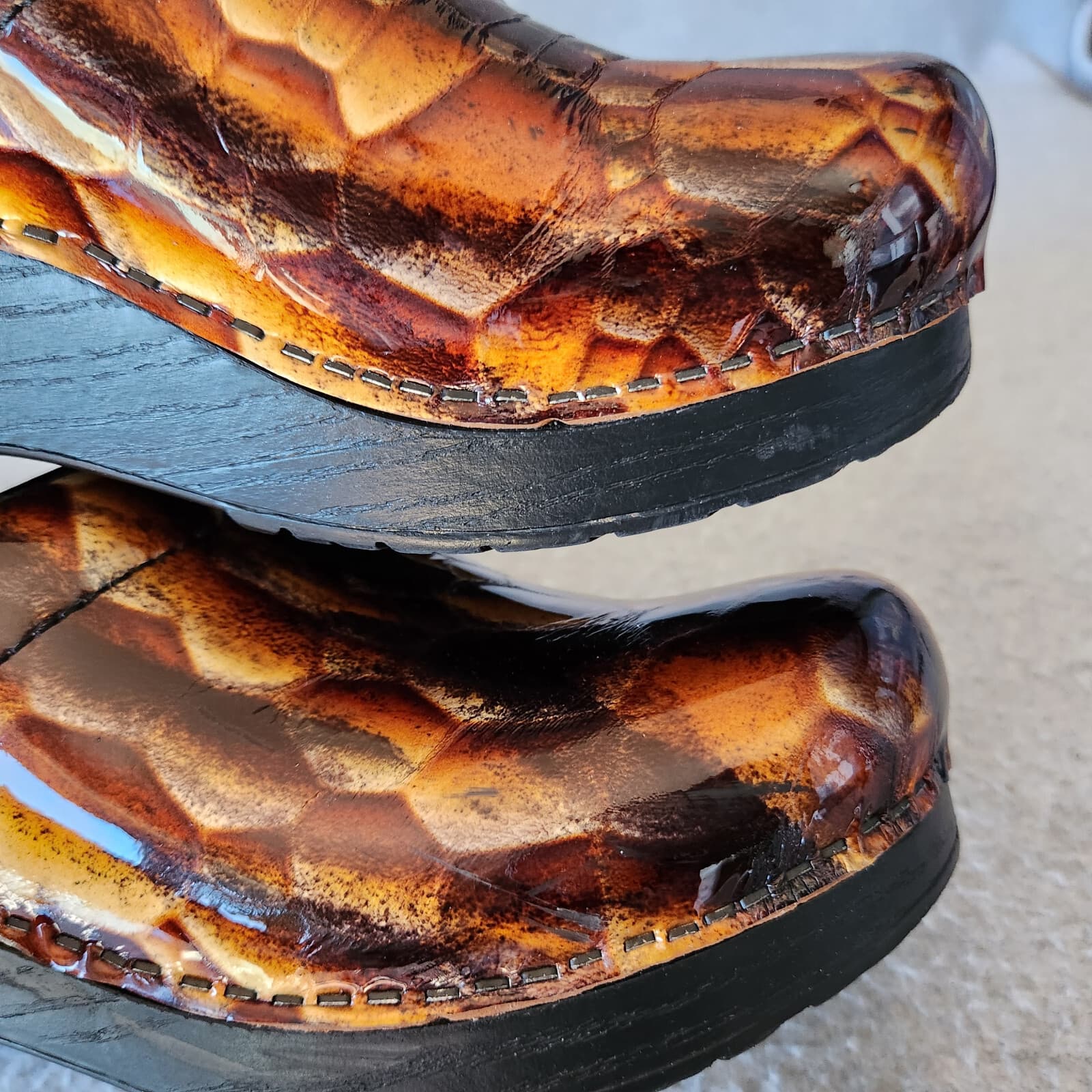 Dansko Patent Leather Professional Clogs Shoes Slip-On Geo-Printed Brown EU39 - Thumbnail 12