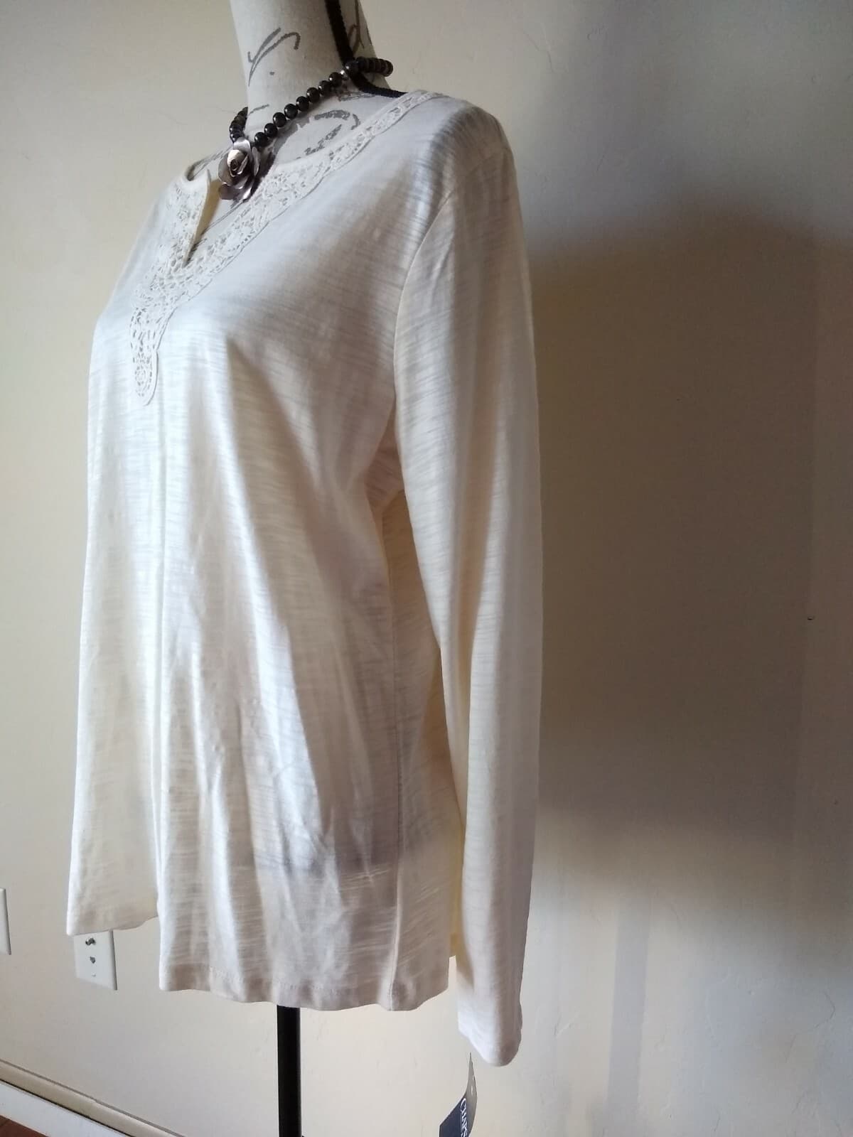 CHAPS NWT Knit Top Blouse Long Sleeves Embroidered V-neck Ivory Sz.XL - Thumbnail 4