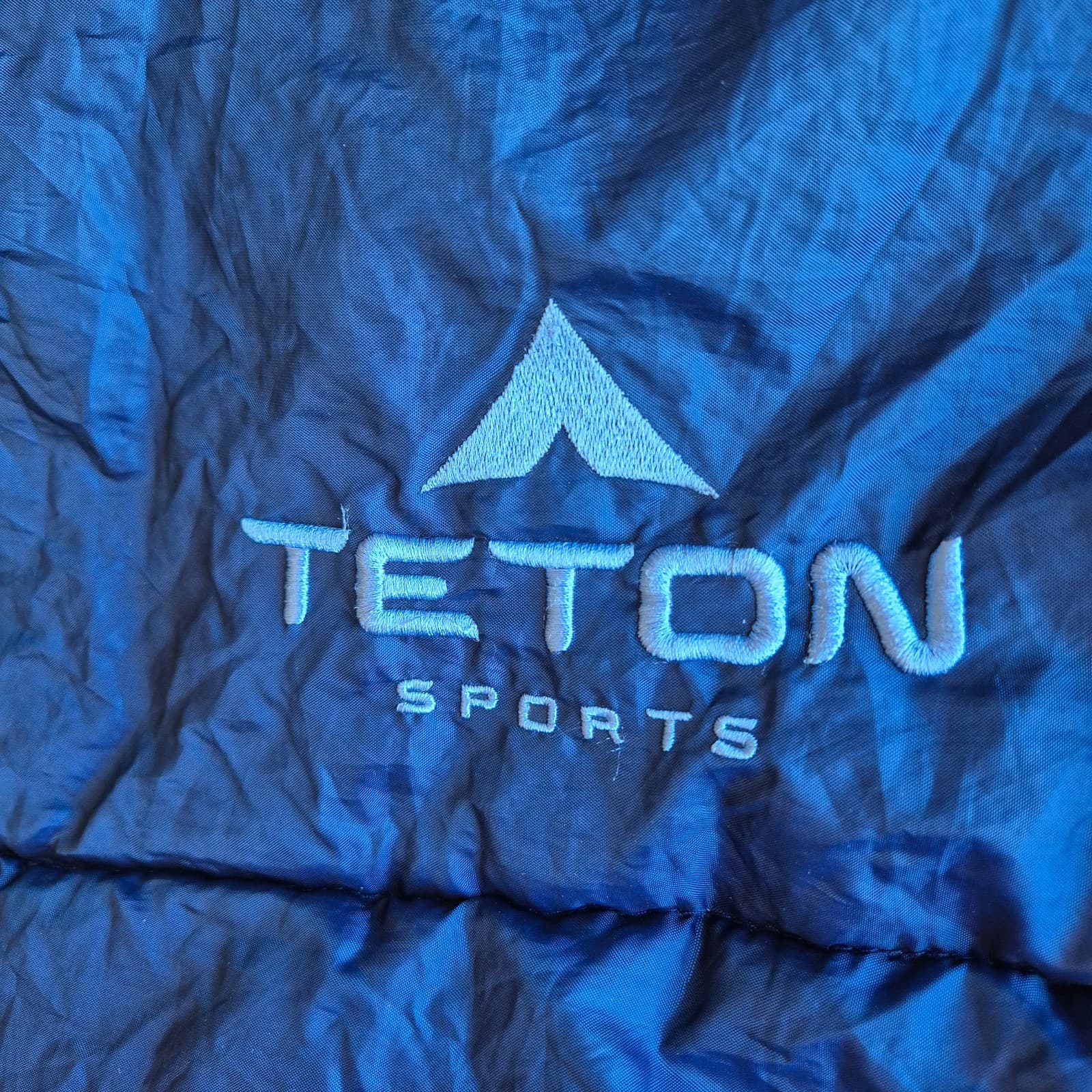 Teton Sports Celsius Junior 20°F Left Zipper Camping Sleeping Bag Blue 66"x26" - Thumbnail 5