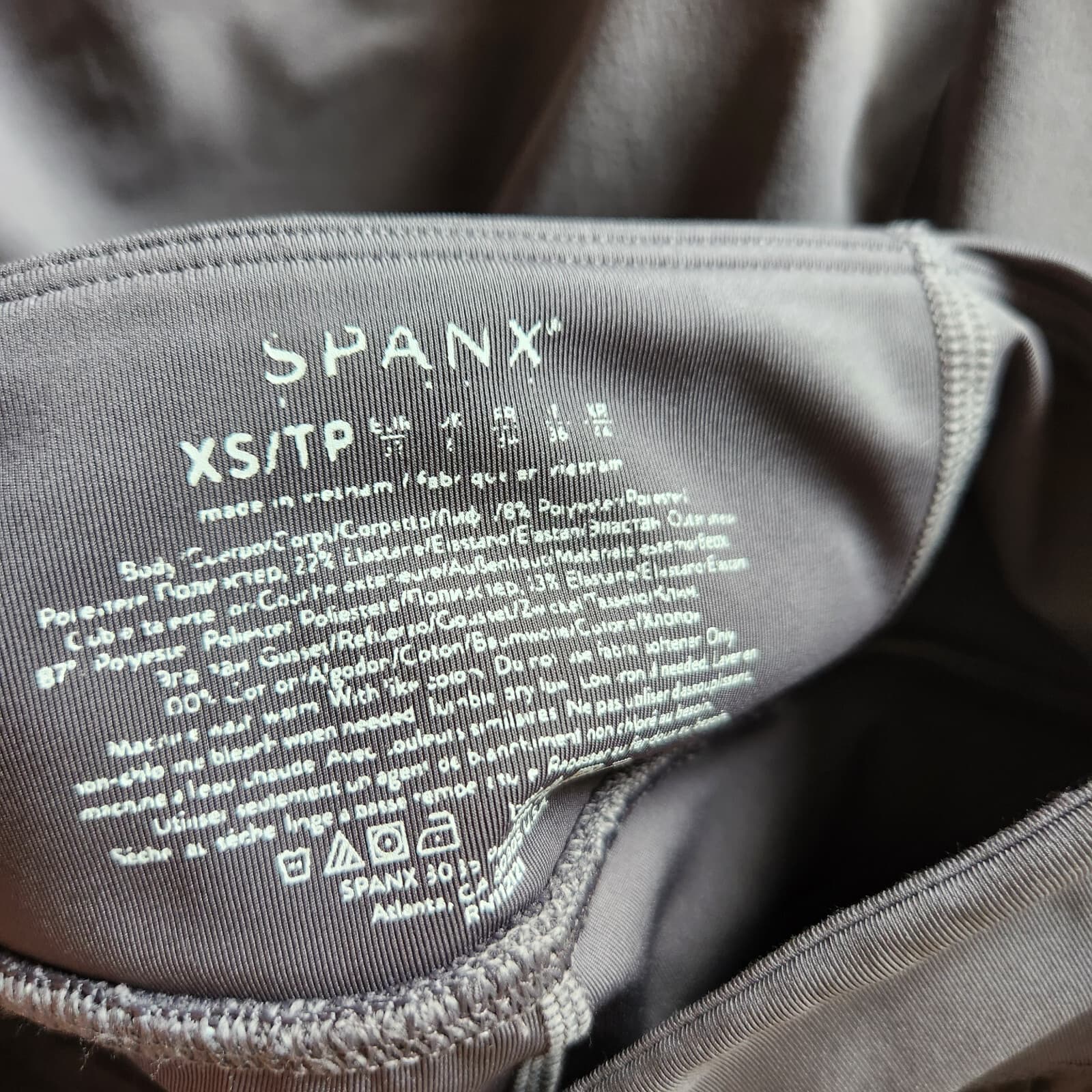 Spanx The Get Moving Tennis Workout 5" Shorts Layer Pockets Graphitie Dust Sz.XS - Thumbnail 9