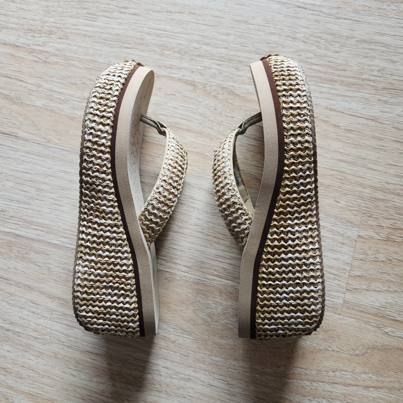 VOLATILE Island Woven Raffia Platform Wedge Sandals Thong Natural Beige US8 - Thumbnail 4