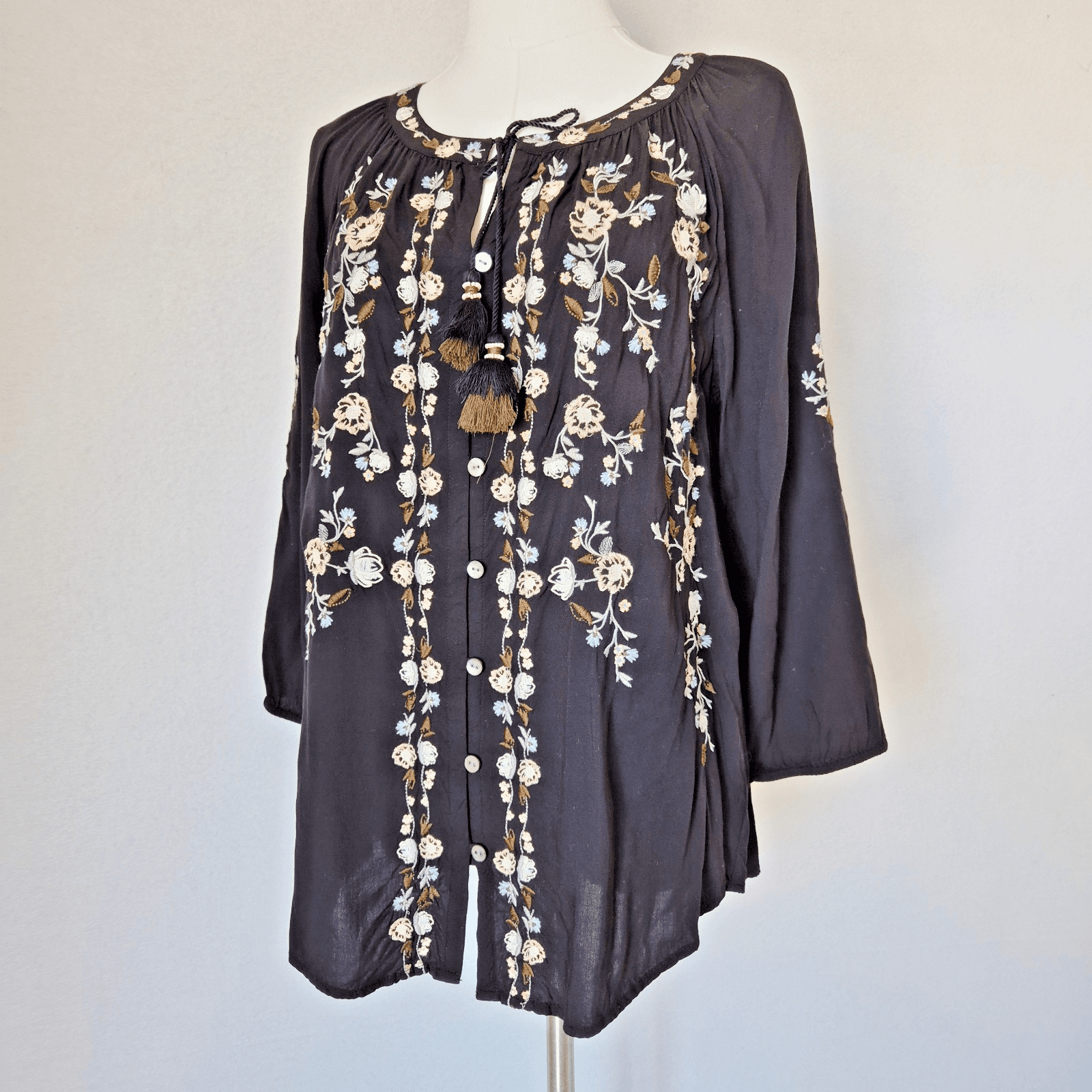 J.Jill Embroidered Peasant Blouse Tassel Button-Up 3/4 Sleeve Rayon Black Sz.M - Thumbnail 3