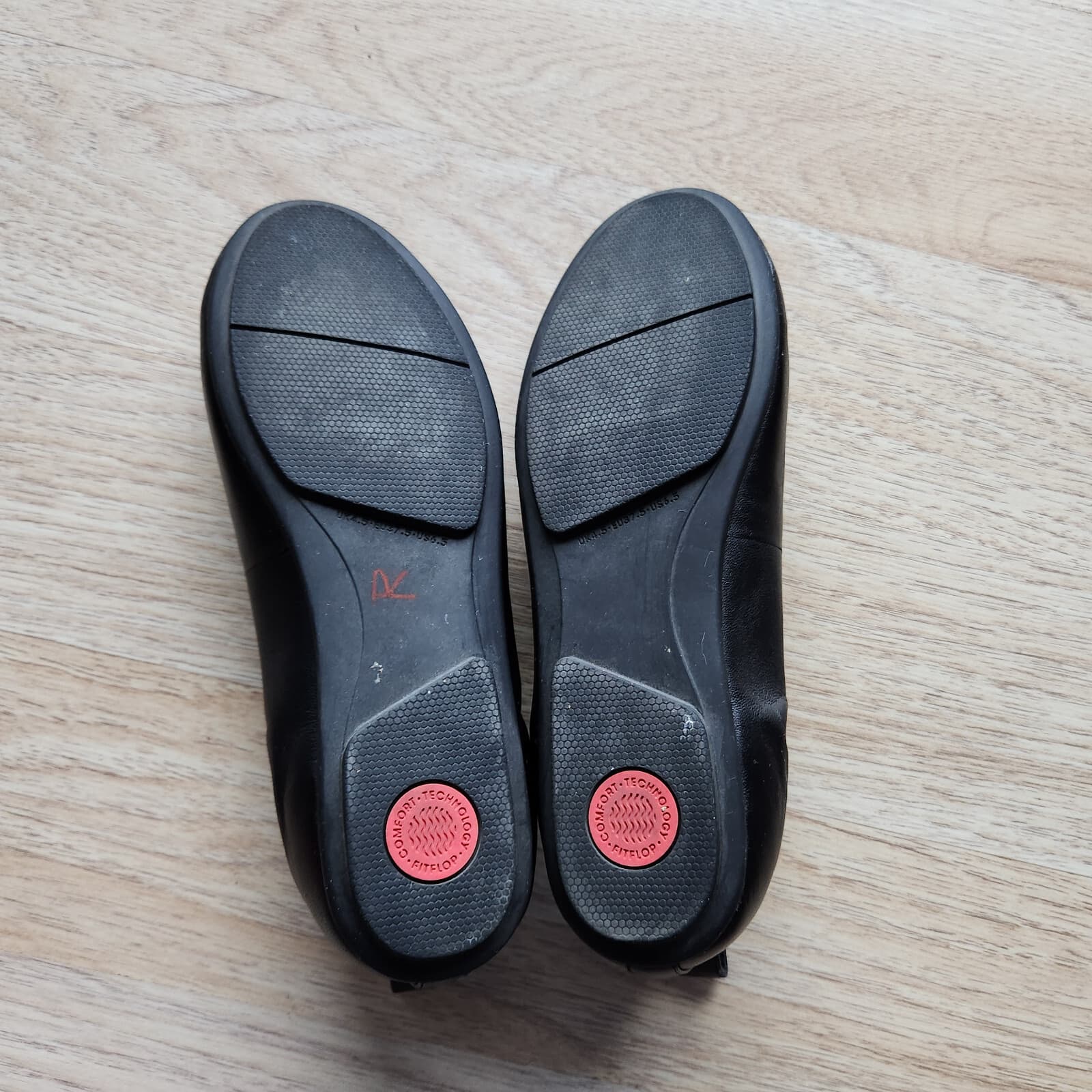 Fitflop Allegro Ballerina Flat Slip-On Cushion Elasticized Black Leather US6.5 - Thumbnail 9