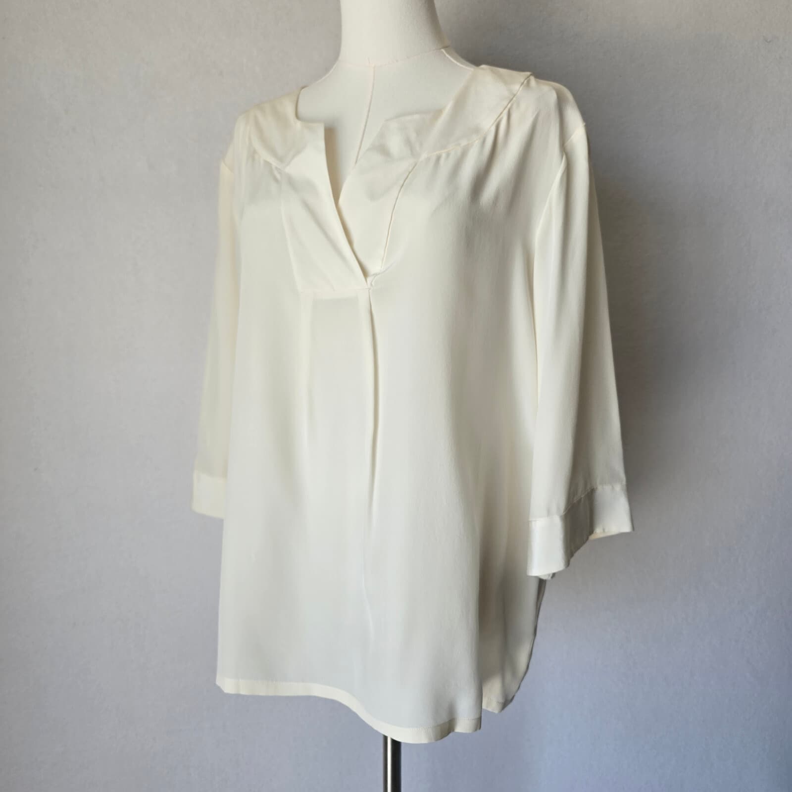 J.Jill 100% Silk Satin Popover Blouse Relax-Fit 3/4 Sleeve V-Neck Ivory Women MP - Thumbnail 2