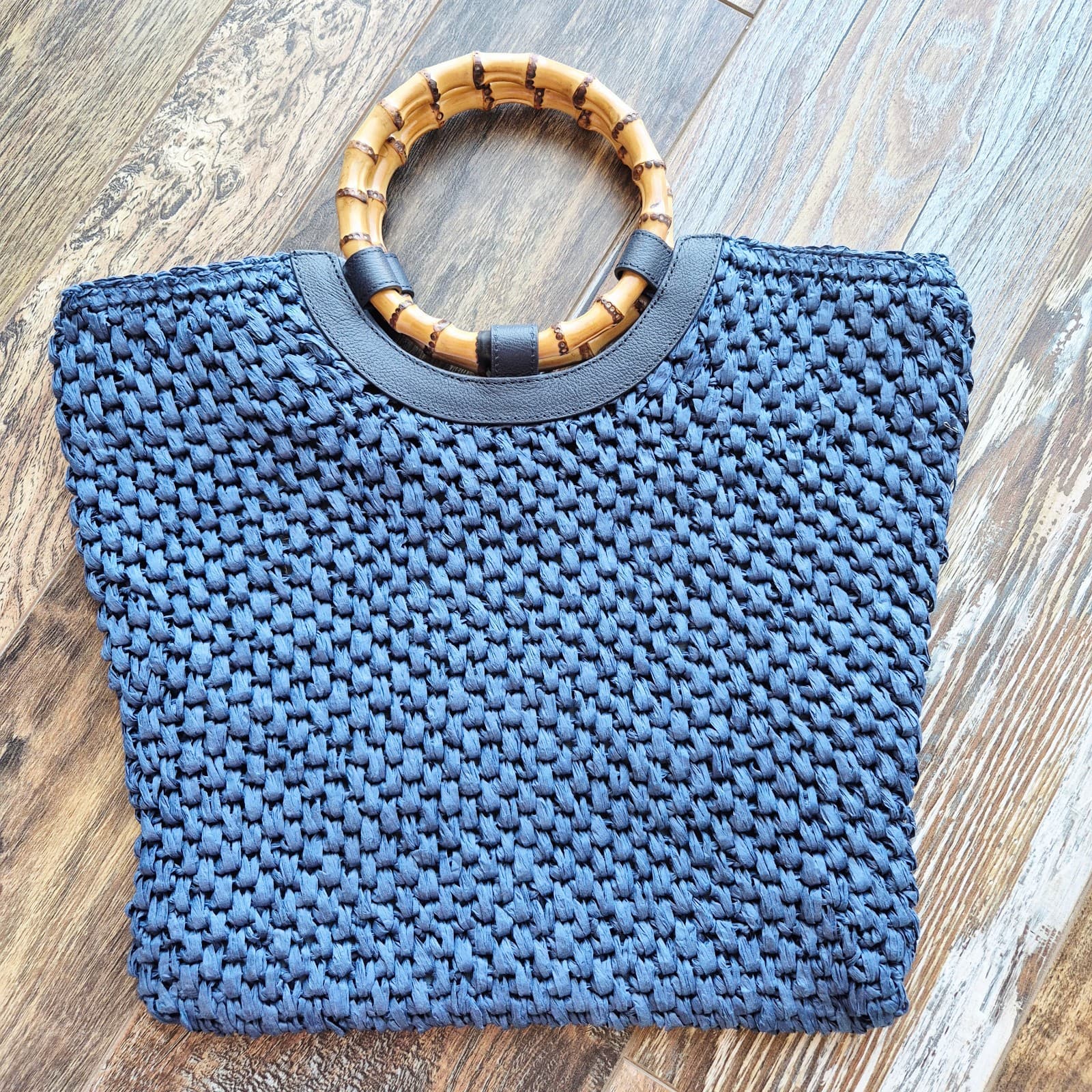 NWoT Talbots 100% Paper Straw Round Bamboo Handle Leather Trim Tote Bag Blue - Thumbnail 2