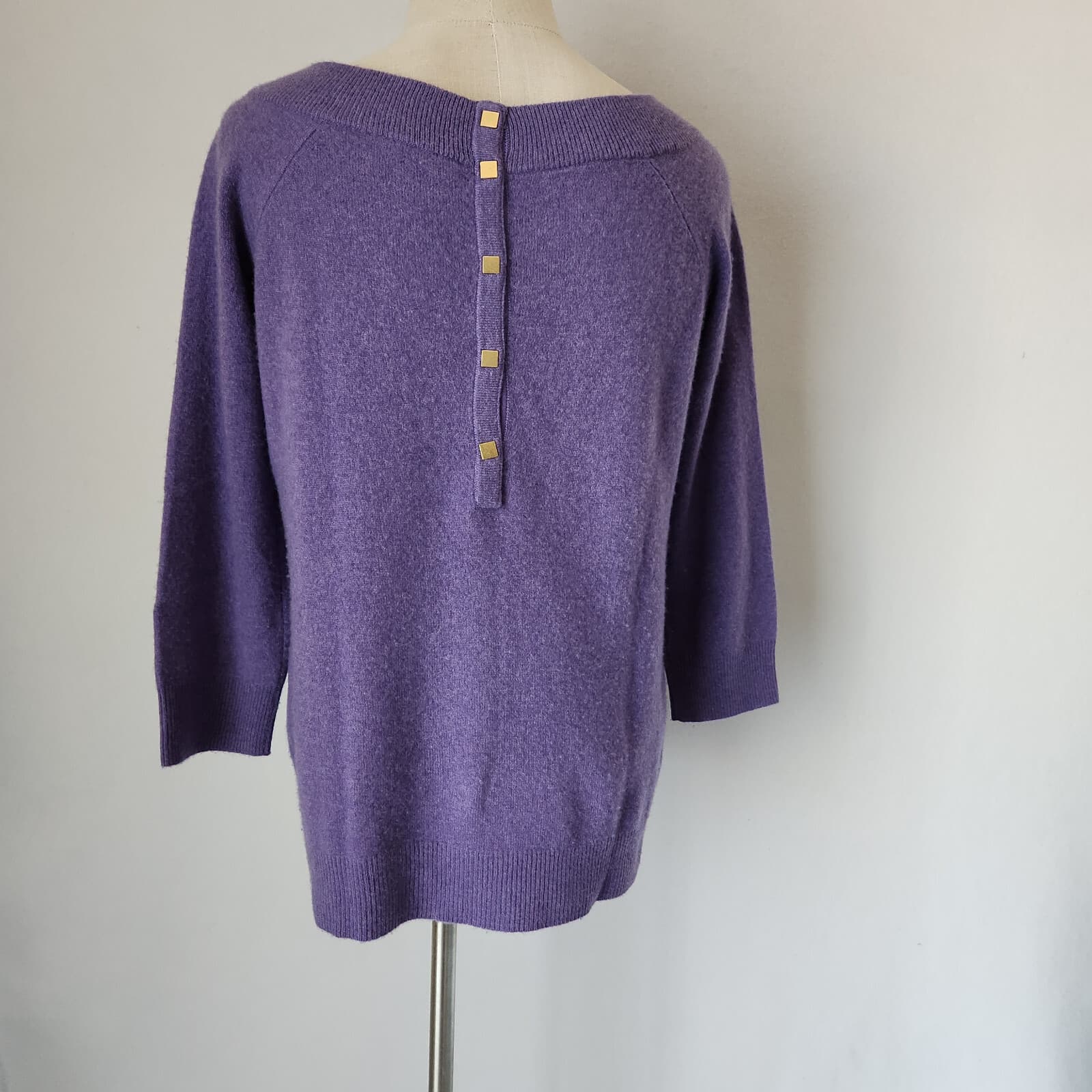 Magaschoni Cashmere Sweater Raglan-Sleeve Boat Neck Back-Button Purple Bust 40" - Thumbnail 5